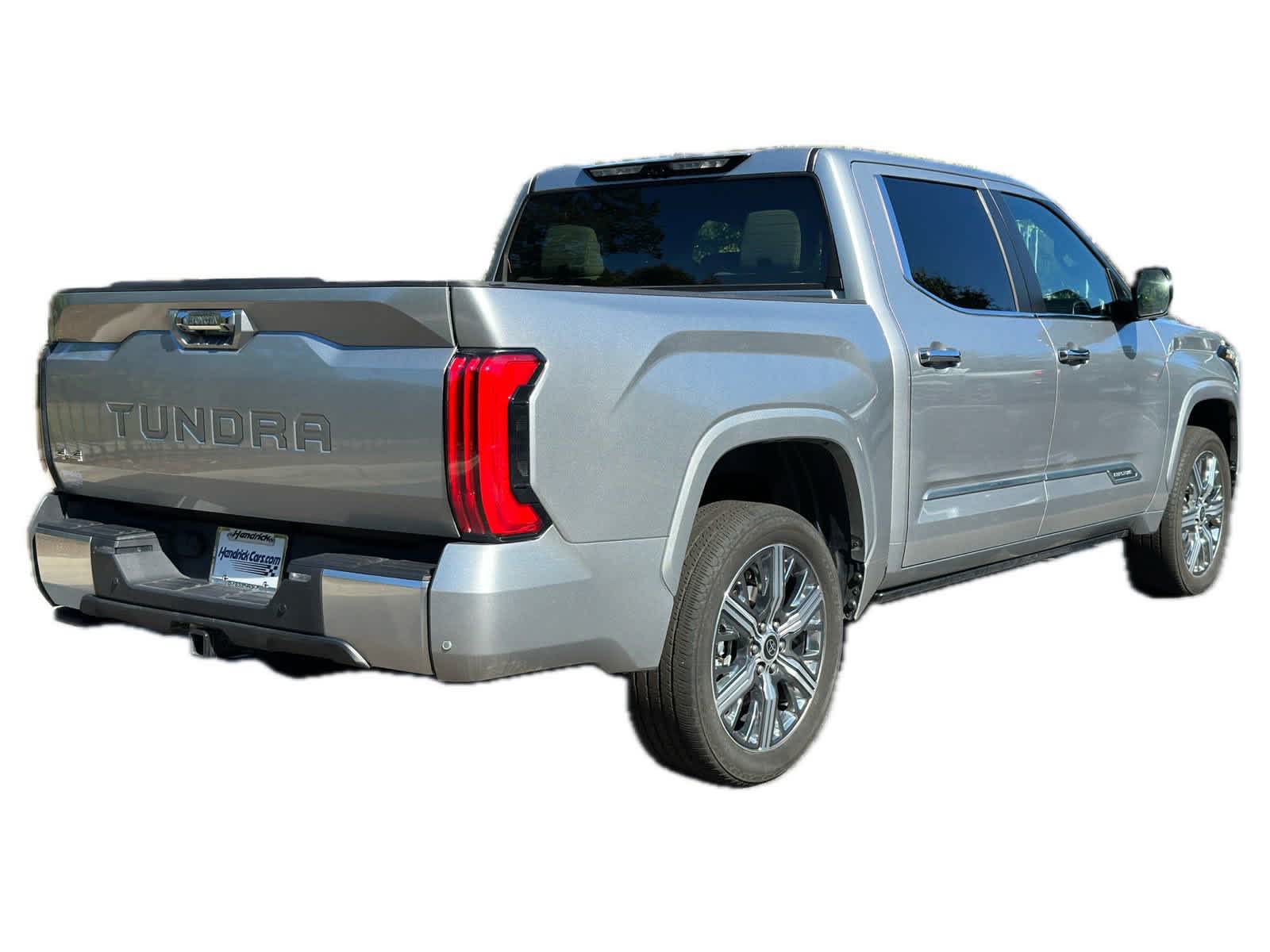 2024 Toyota Tundra Capstone Hybrid CrewMax 5.5 Bed 8