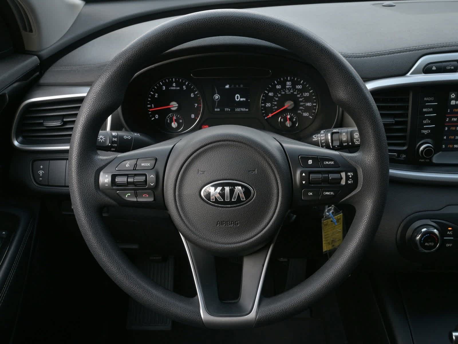 2018 Kia Sorento LX 16