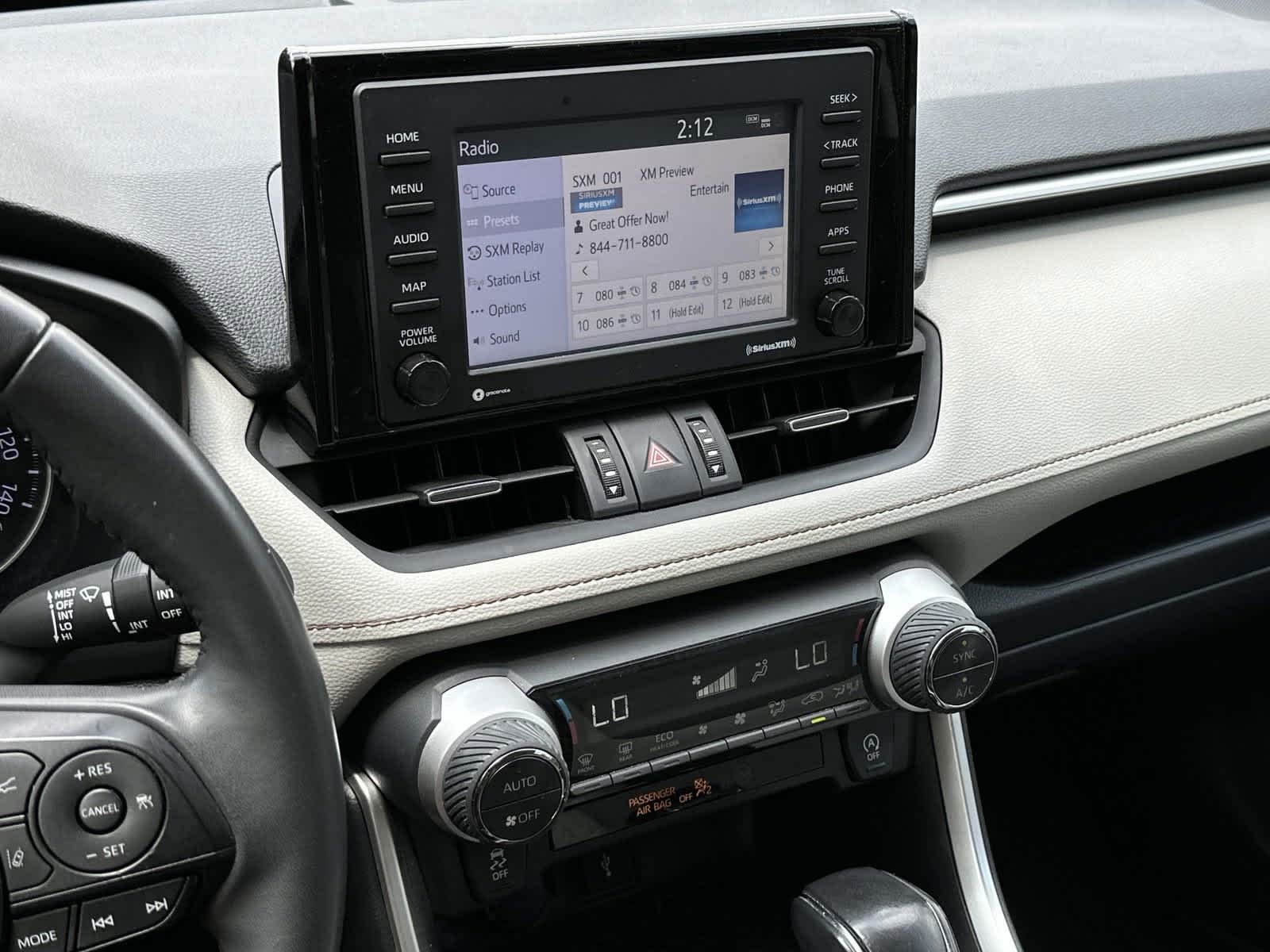 2020 Toyota RAV4 XLE Premium 19