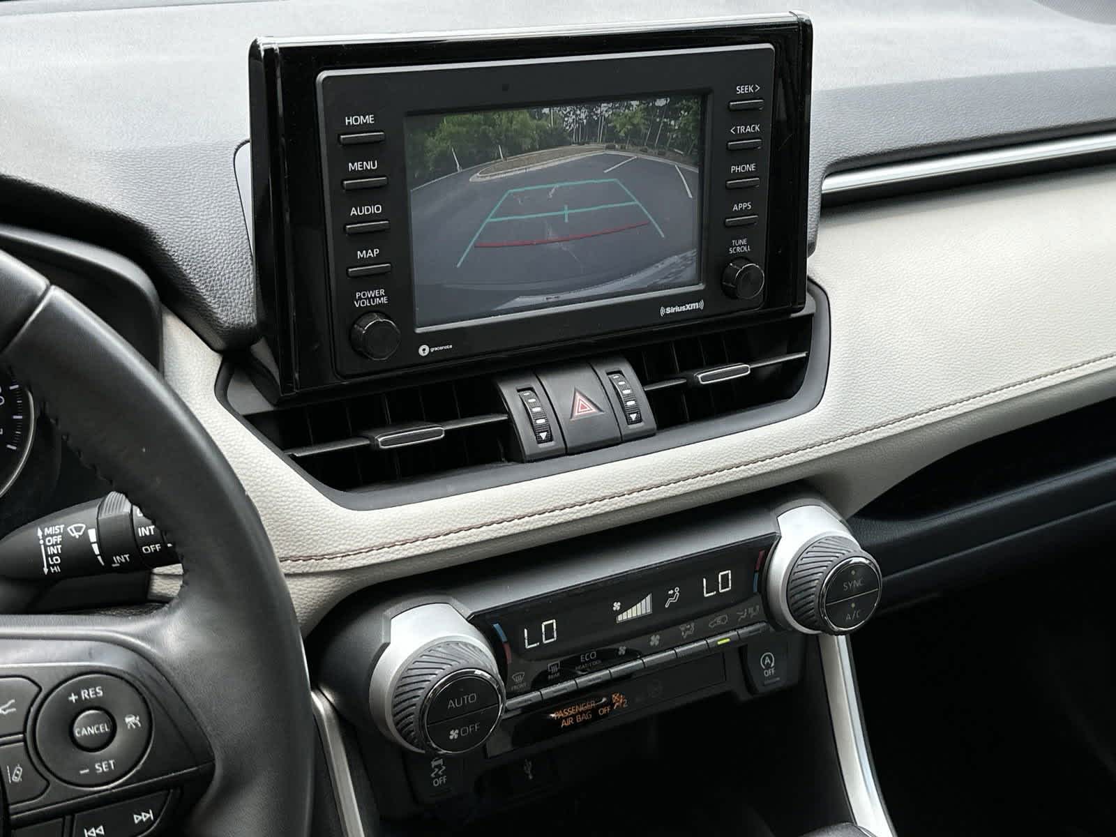 2020 Toyota RAV4 XLE Premium 20