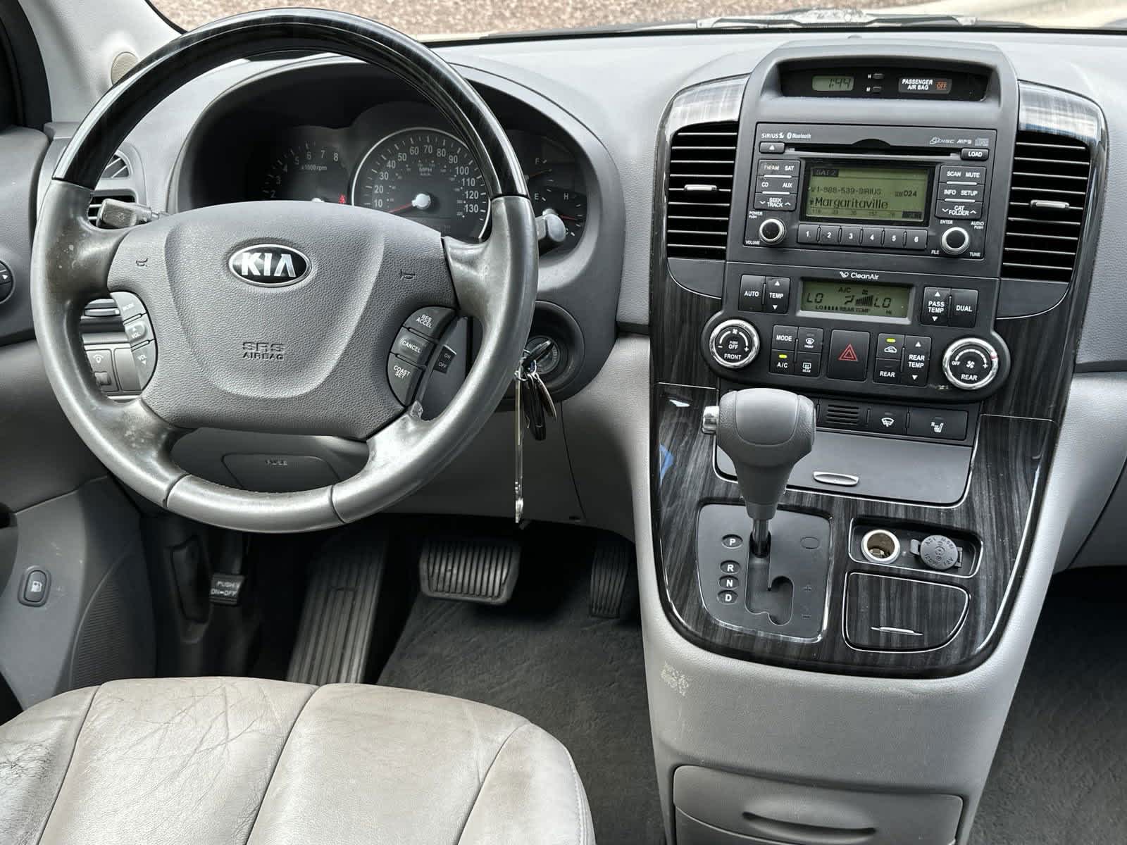 2014 Kia Sedona EX 26