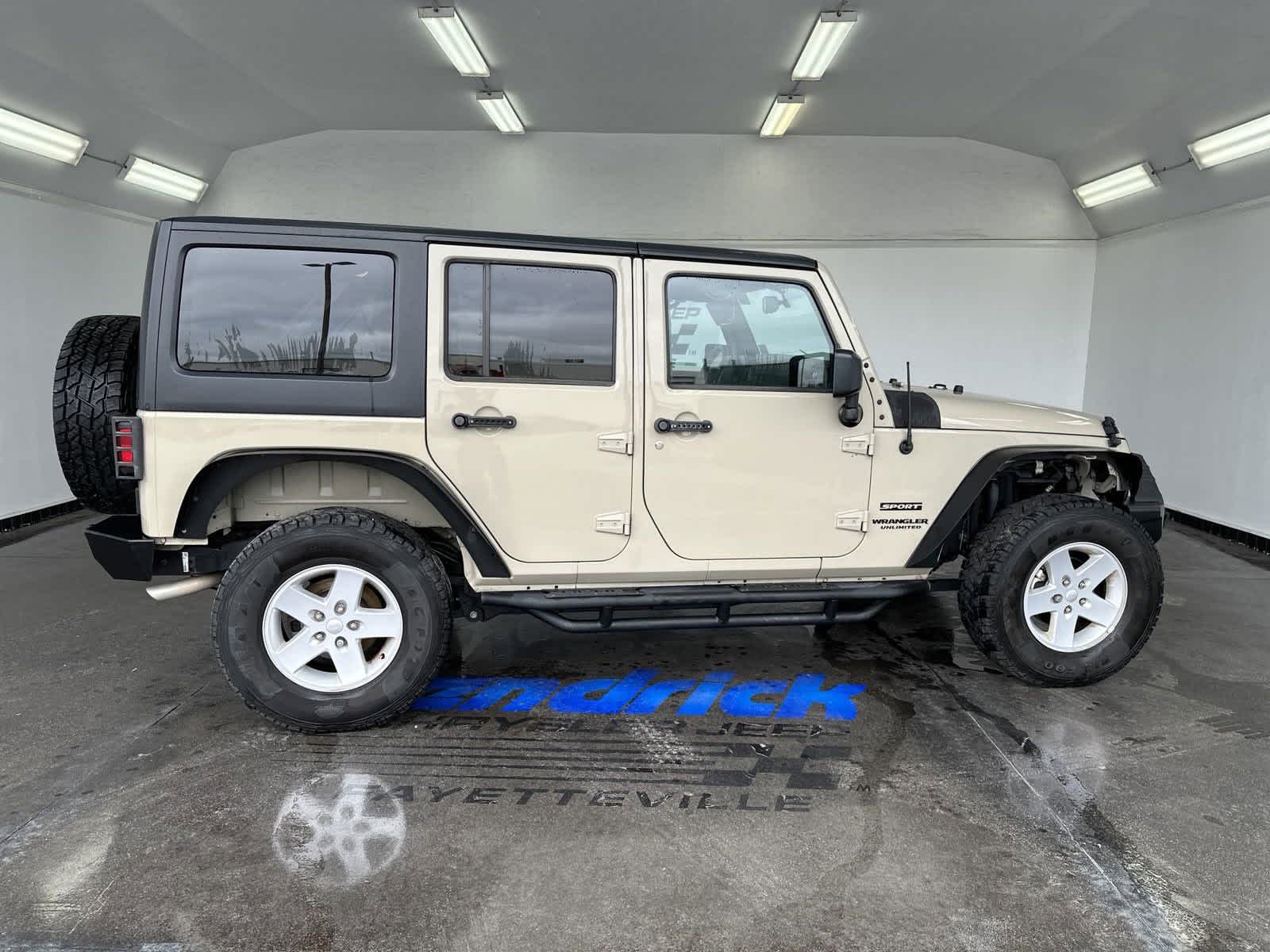 2017 Jeep Wrangler Unlimited Sport 9