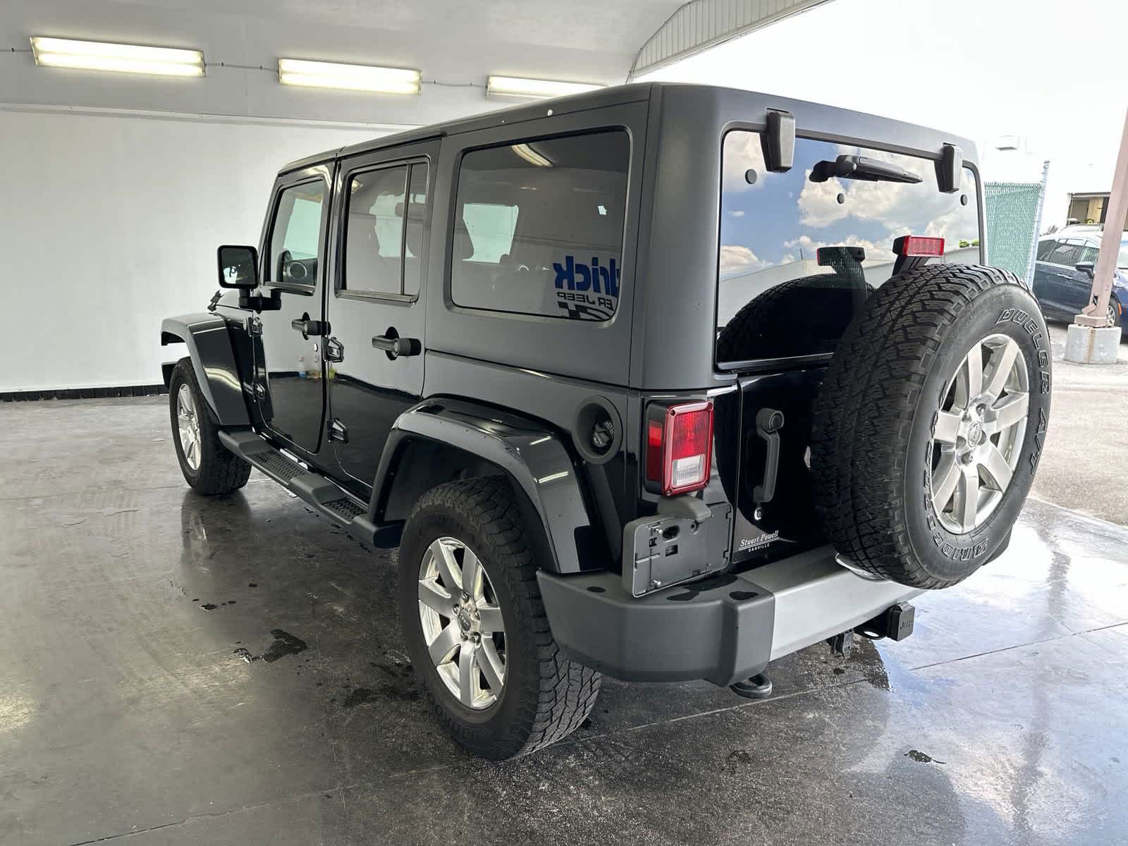 2013 Jeep Wrangler Unlimited Sahara 7