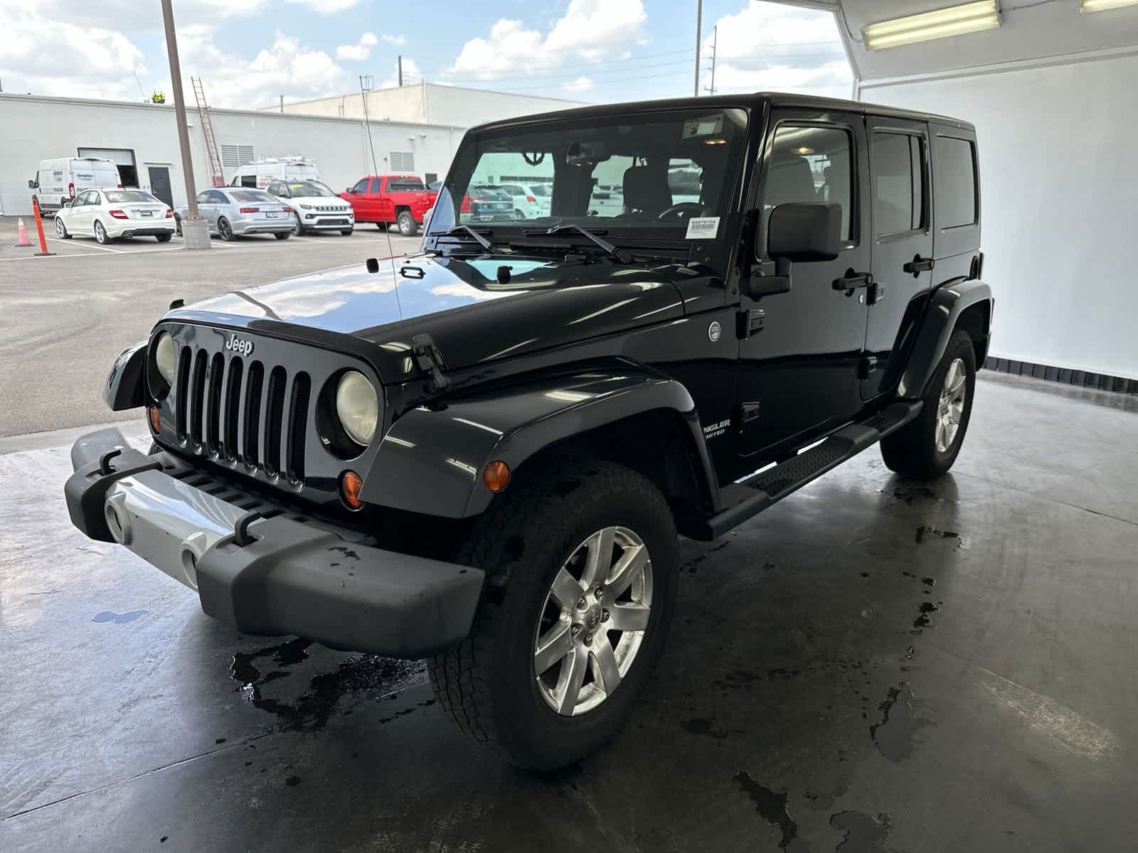 2013 Jeep Wrangler Unlimited Sahara 4