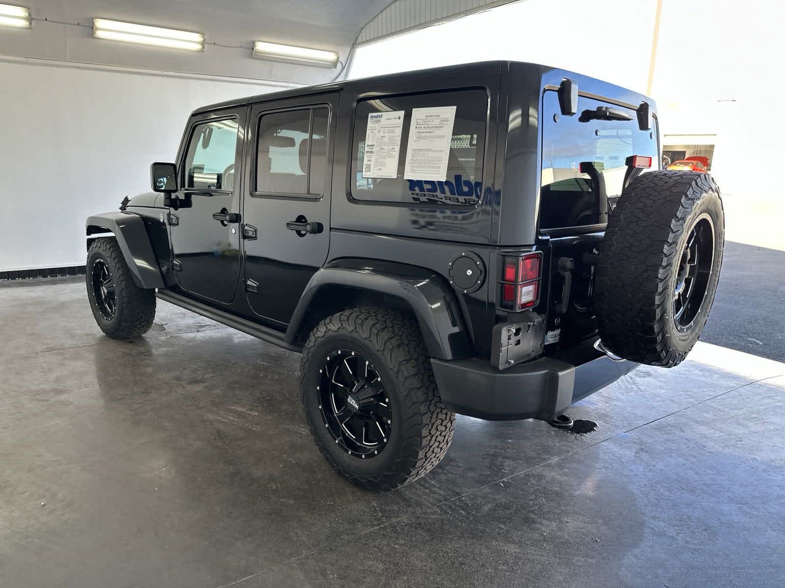 2015 Jeep Wrangler Unlimited Altitude 7