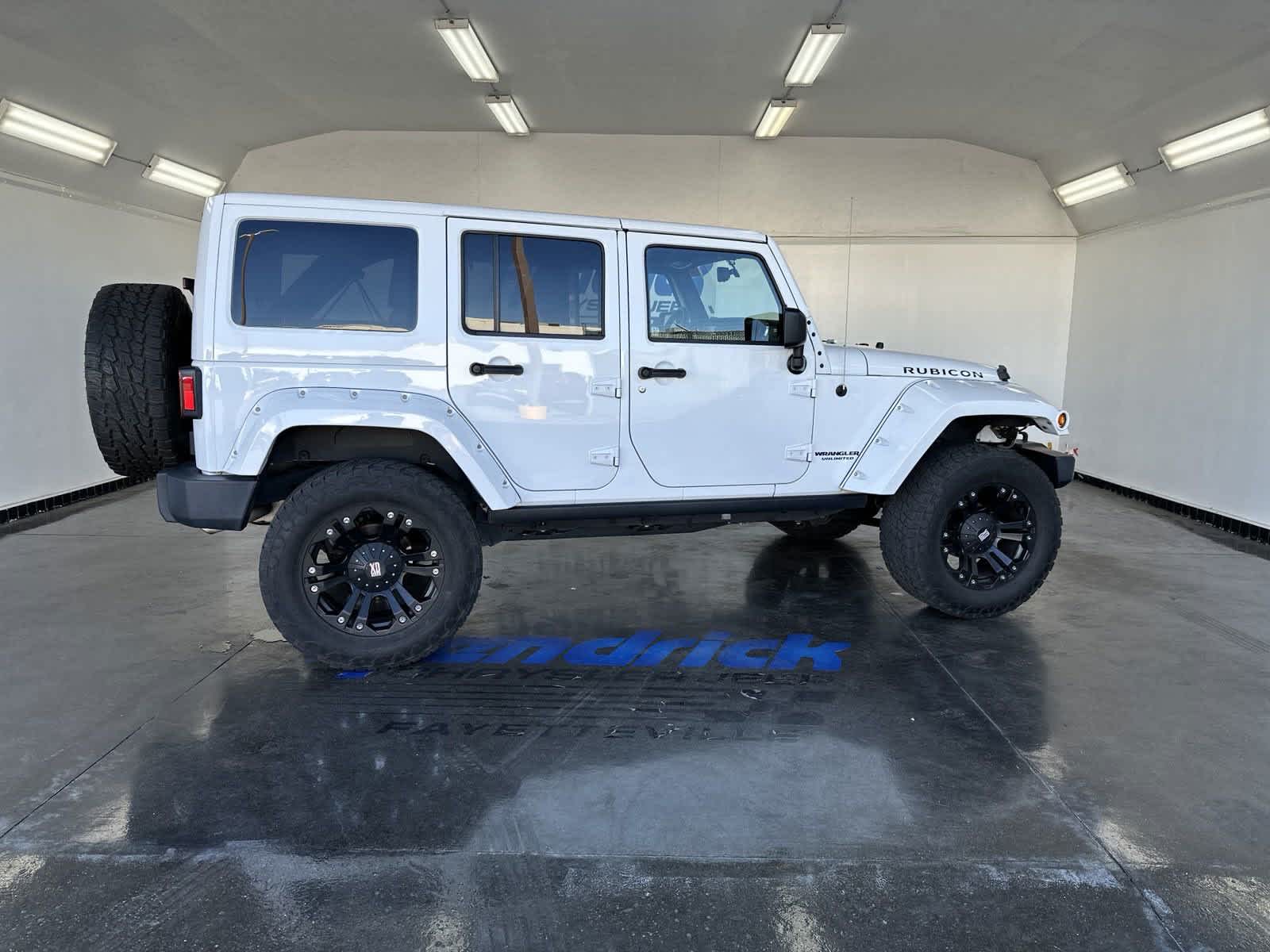 2014 Jeep Wrangler Unlimited Rubicon 10