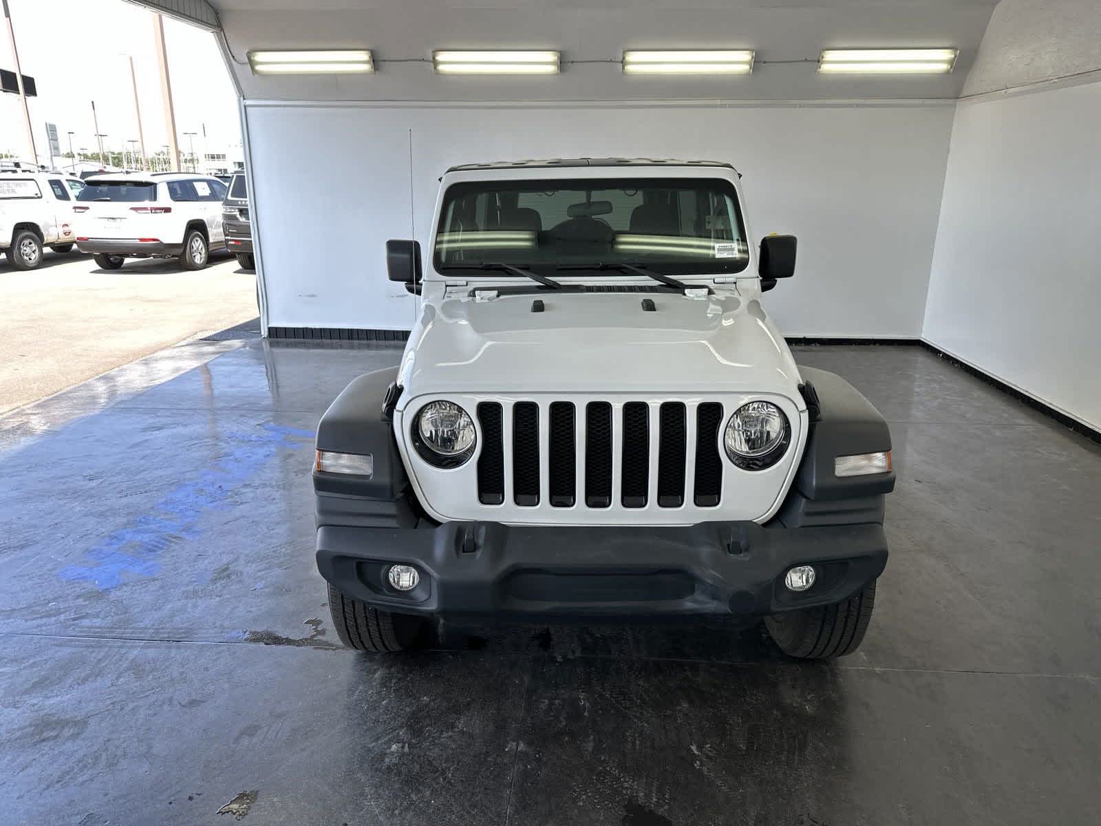 2022 Jeep Wrangler Unlimited Sport Altitude 3