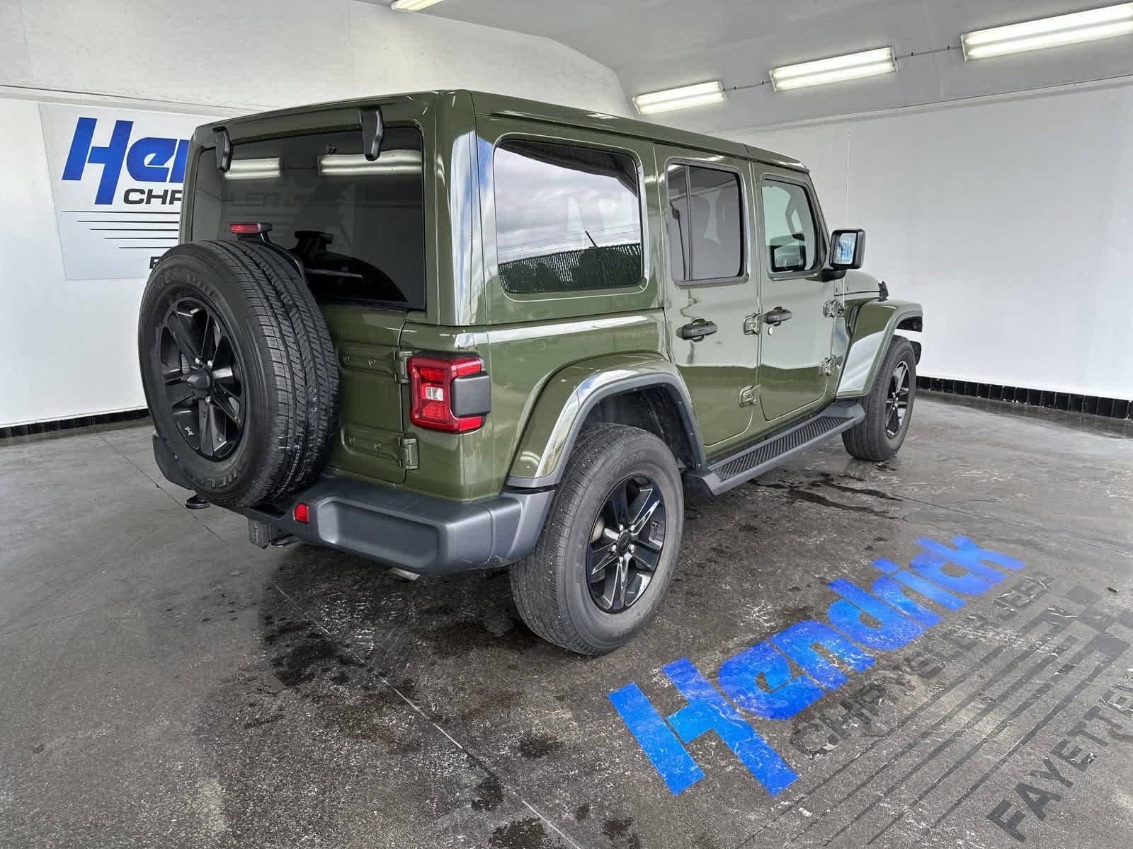 2020 Jeep Wrangler Unlimited Sahara Altitude 9