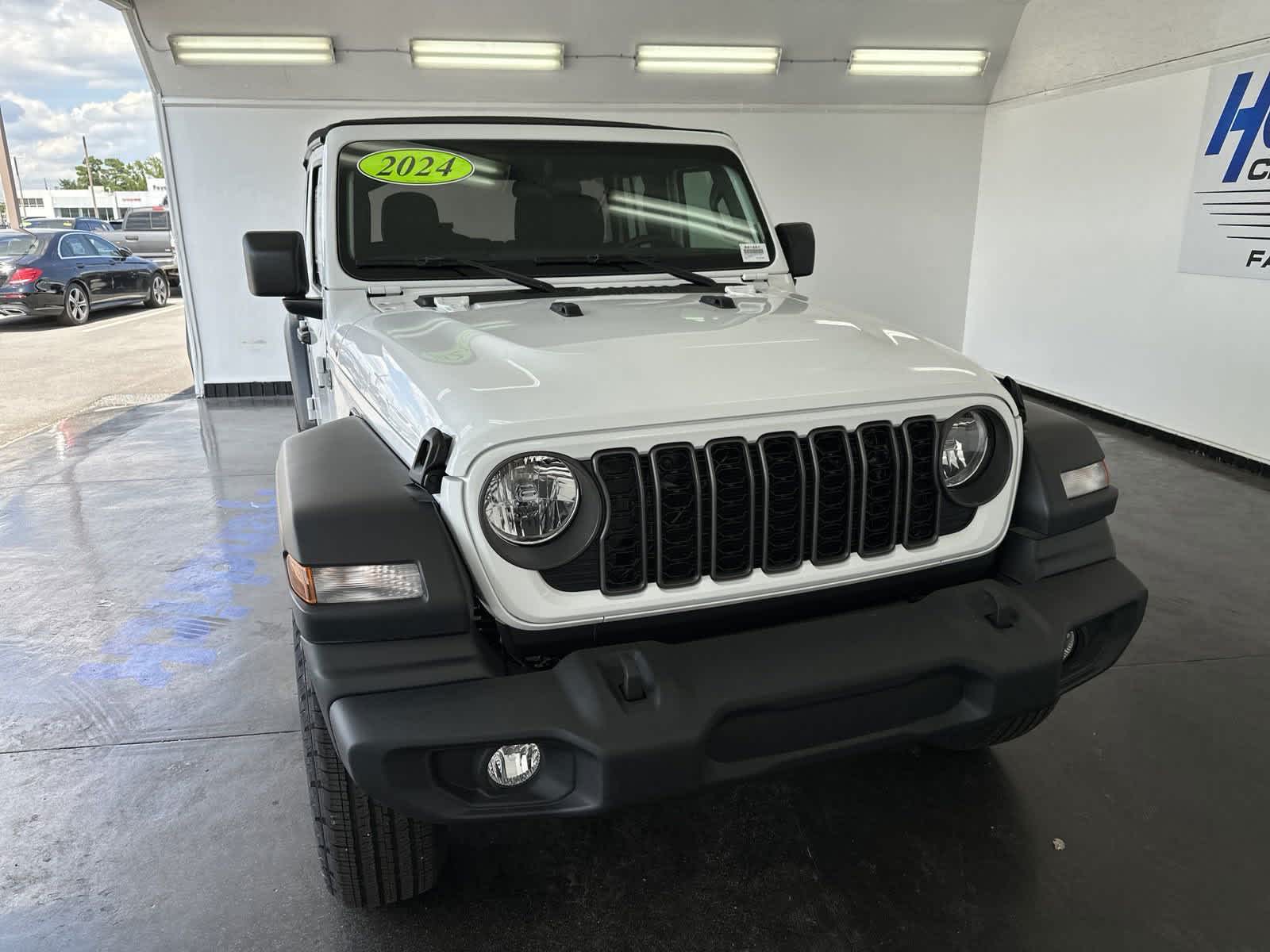 2024 Jeep Wrangler Sport 3