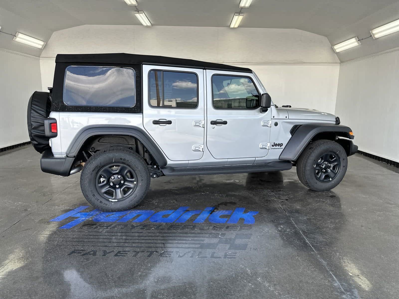 2024 Jeep Wrangler SPORT 8