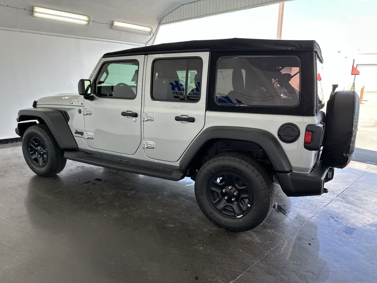 2024 Jeep Wrangler SPORT 5