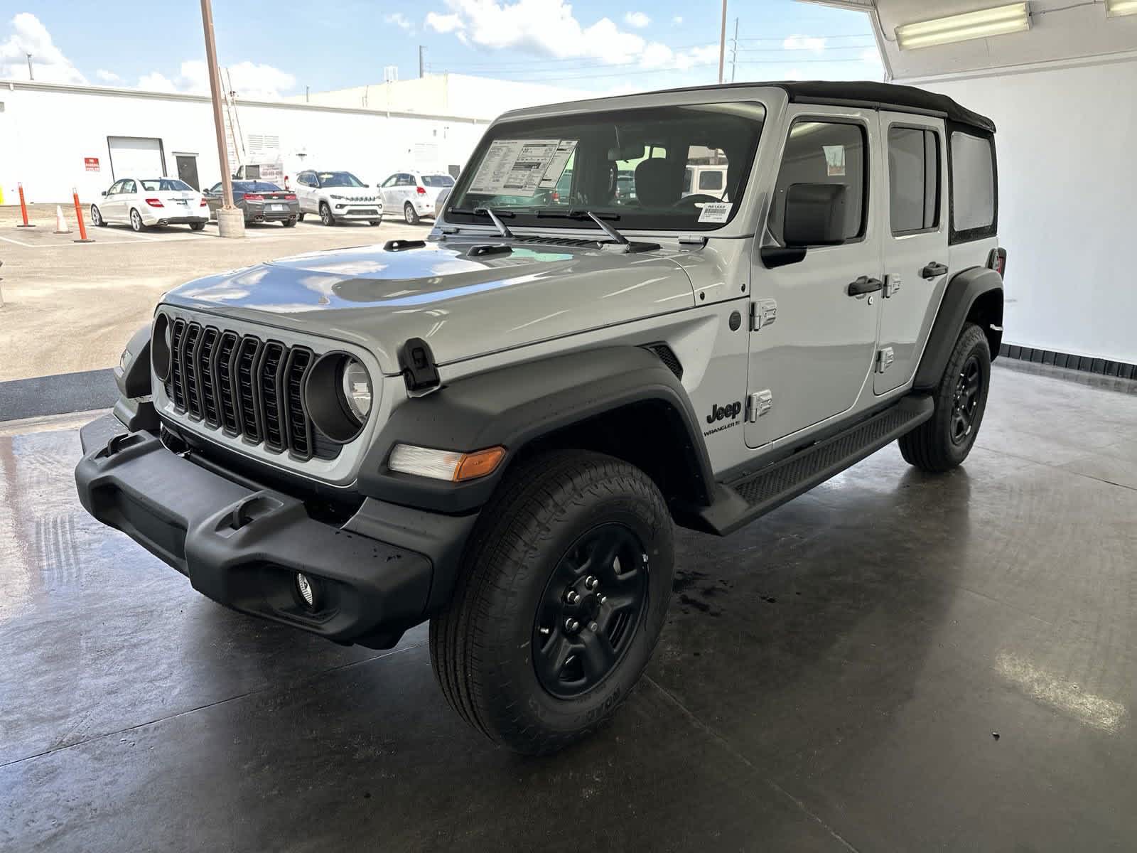 2024 Jeep Wrangler SPORT 4