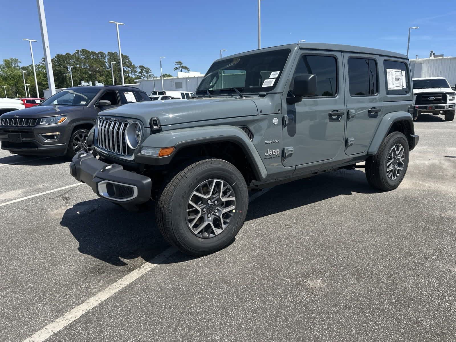 2024 Jeep Wrangler Sahara 4