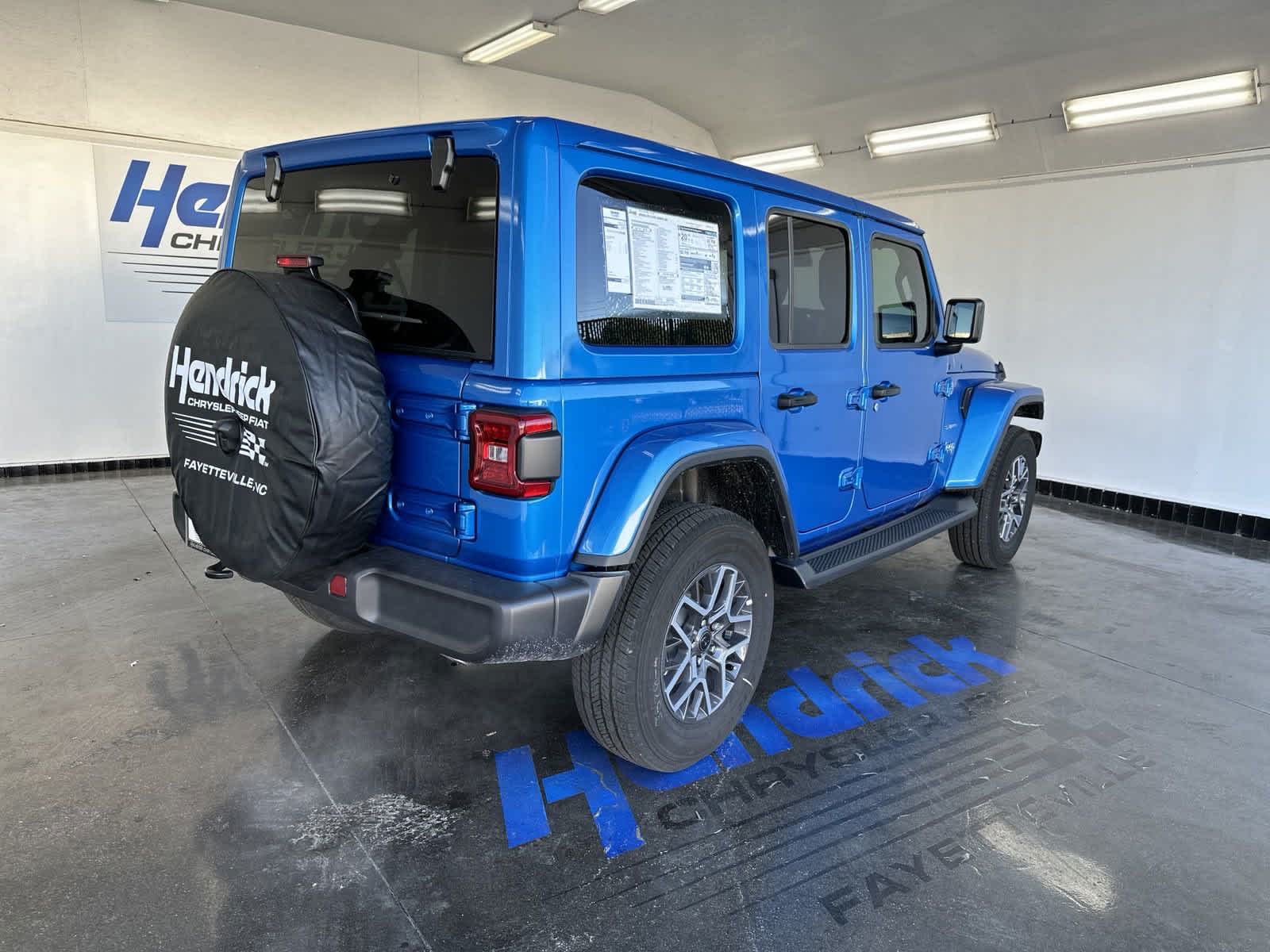 2024 Jeep Wrangler Sahara 8