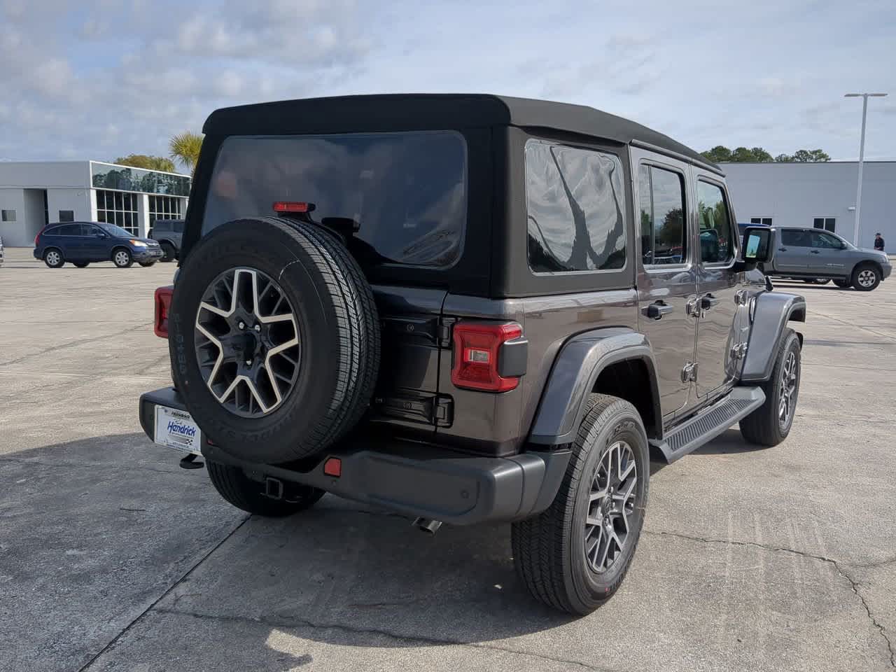 2024 Jeep Wrangler Sahara 42