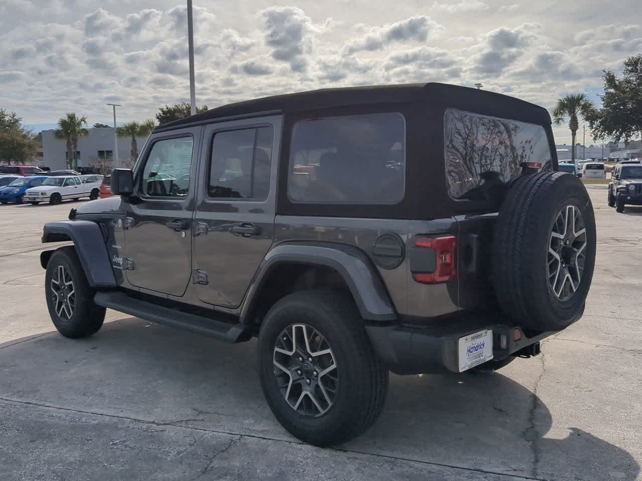 2024 Jeep Wrangler Sahara 40