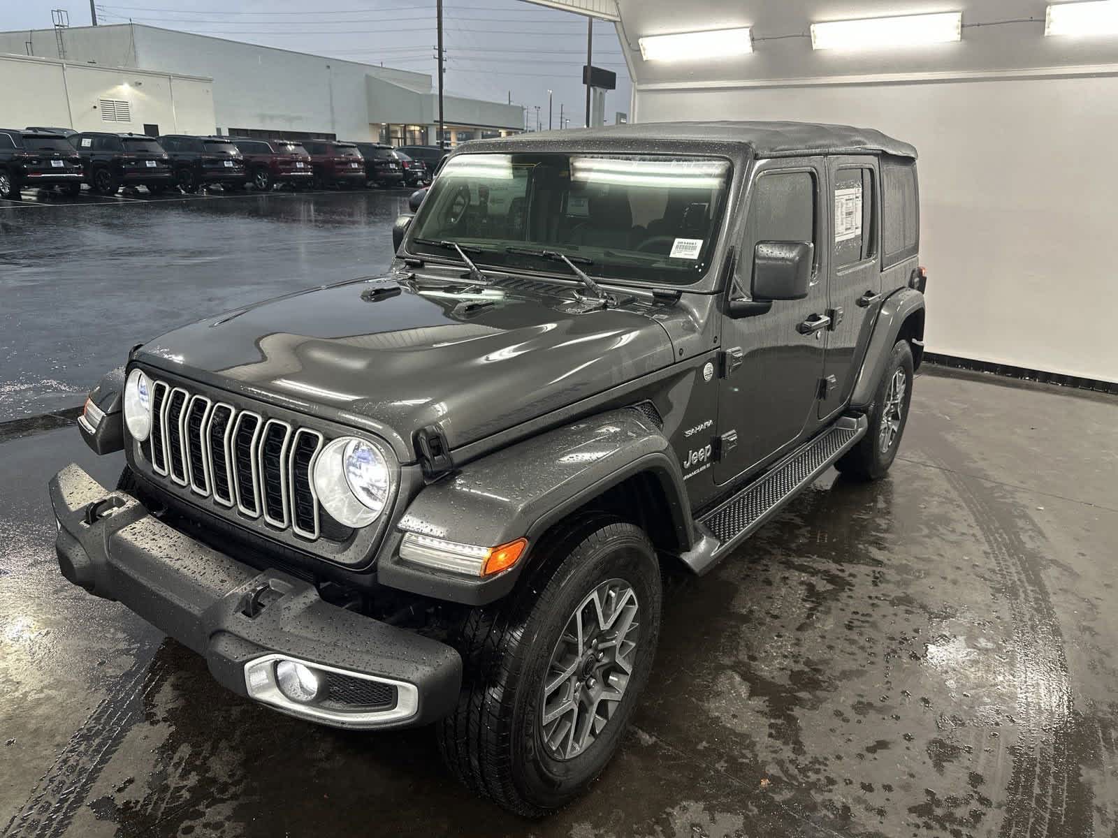 2024 Jeep Wrangler Sahara 4