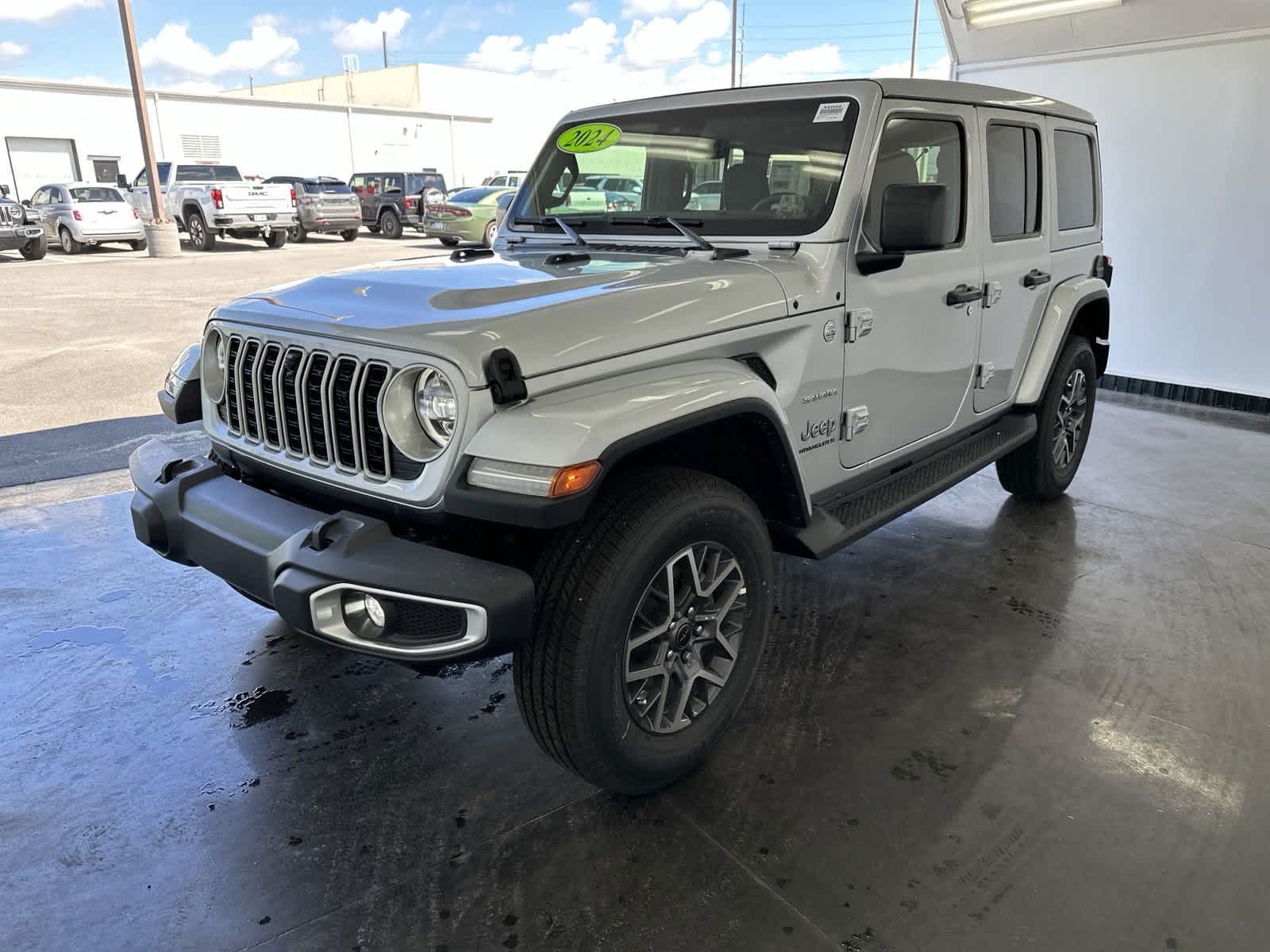 2024 Jeep Wrangler Sahara 4