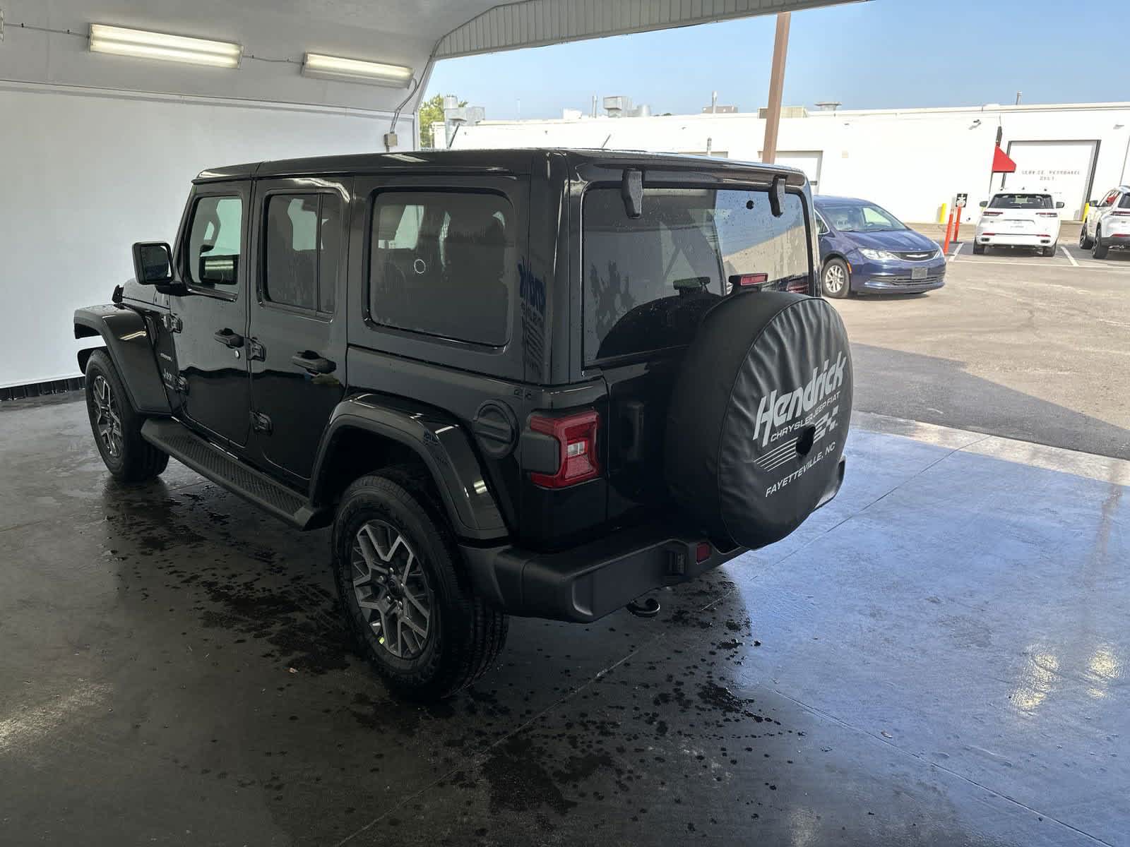 2024 Jeep Wrangler Sahara 6