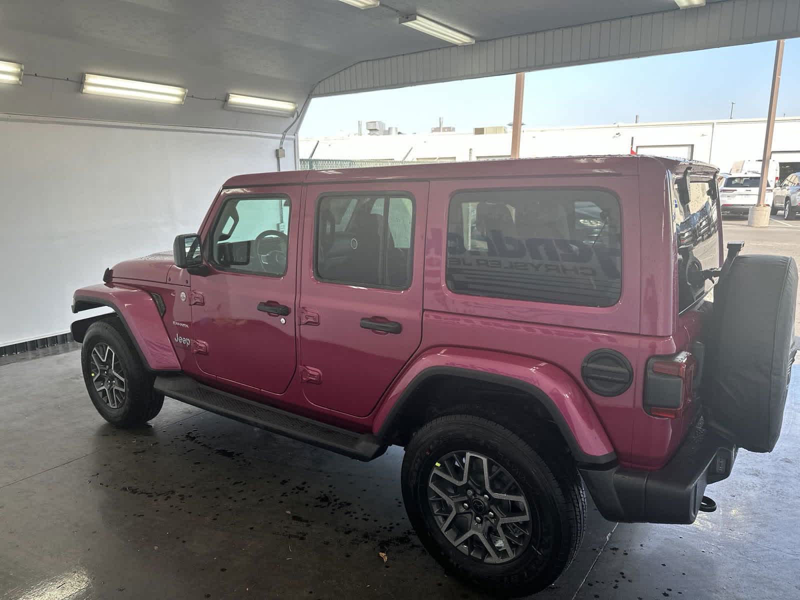 2024 Jeep Wrangler Sahara 5