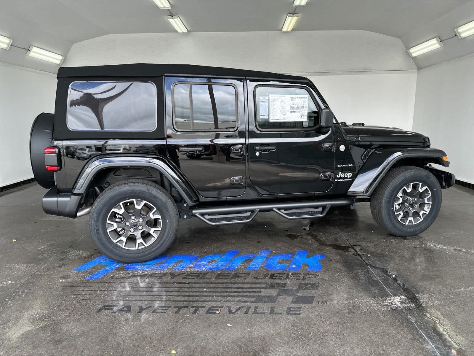 2024 Jeep Wrangler Sahara 9