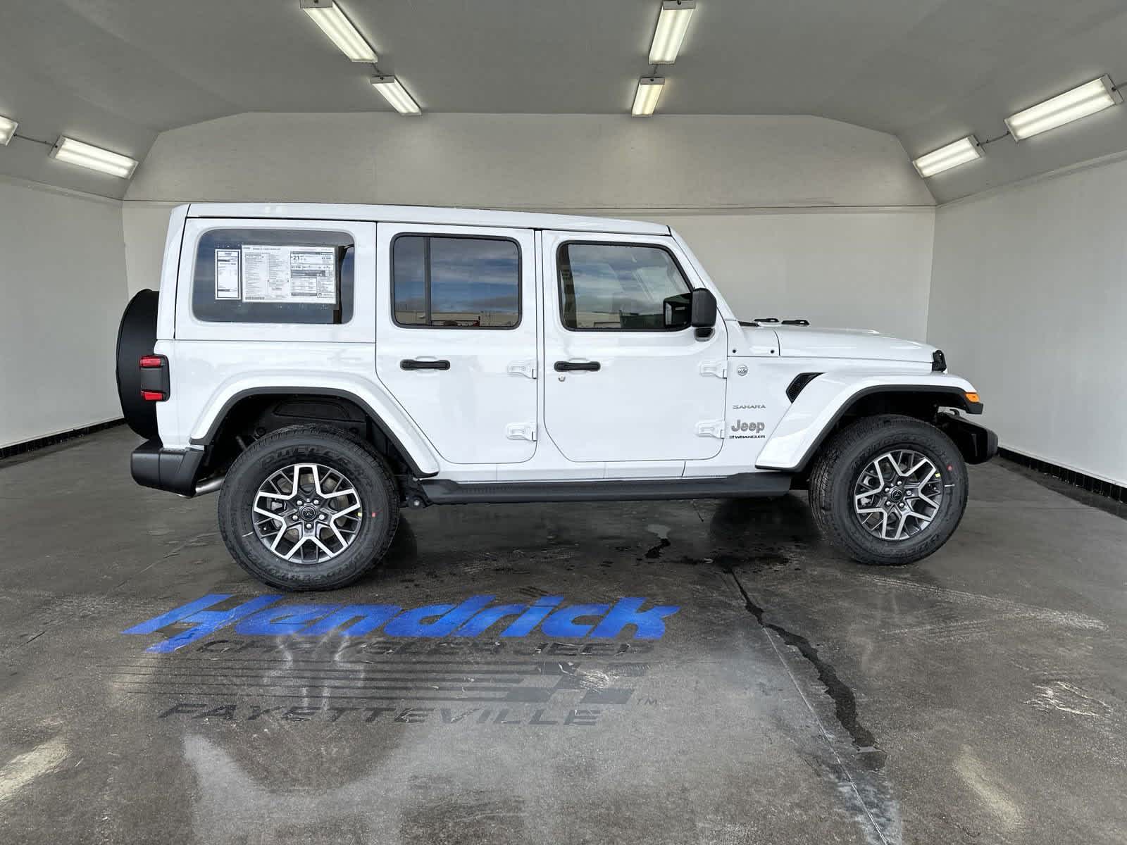 2024 Jeep Wrangler Sahara 9