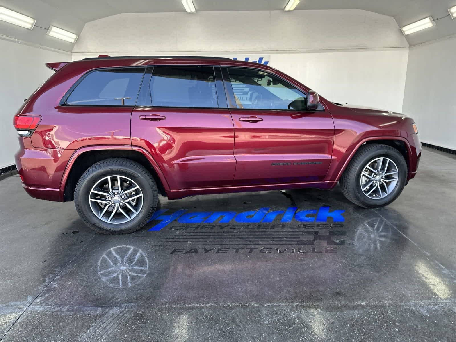 2019 Jeep Grand Cherokee Altitude 10