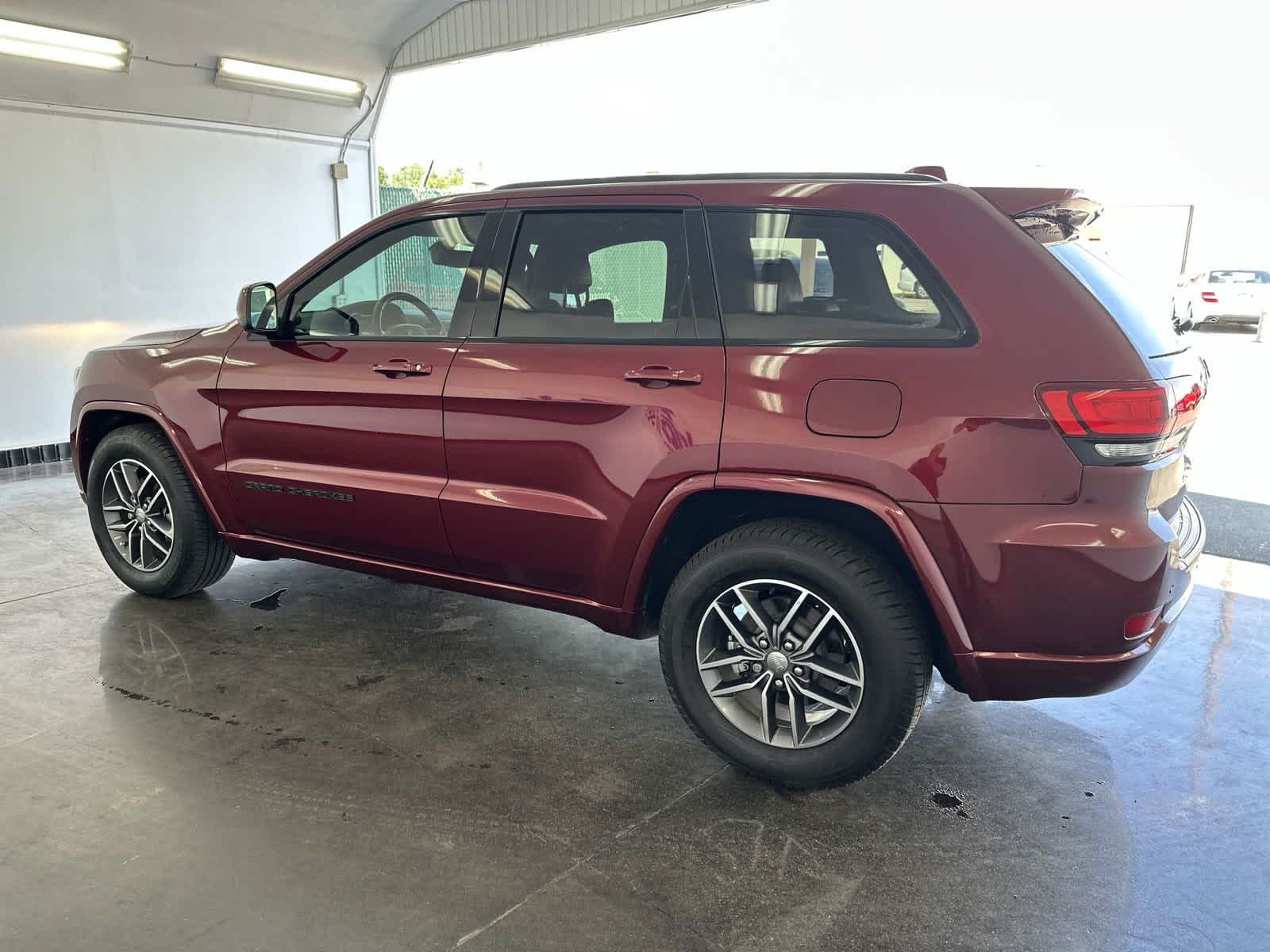 2019 Jeep Grand Cherokee Altitude 6