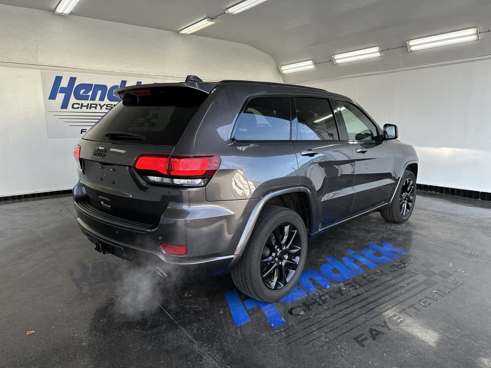 2021 Jeep Grand Cherokee Laredo X 9