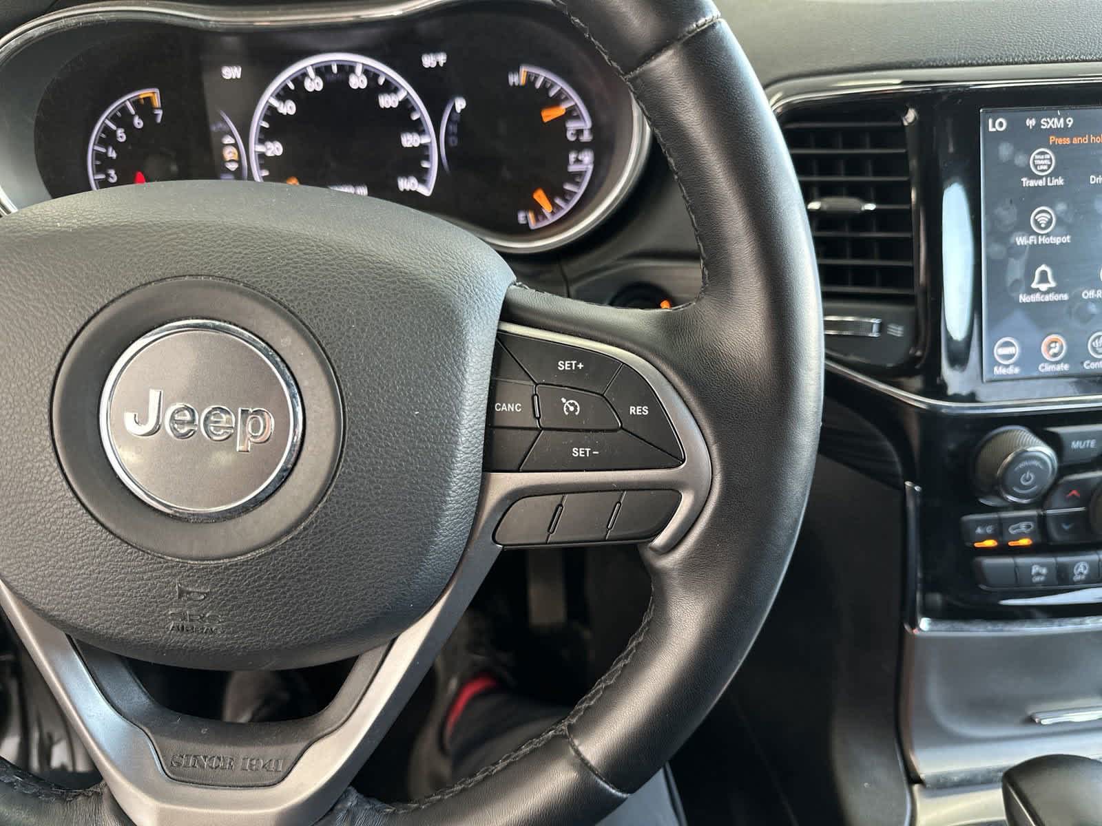 2021 Jeep Grand Cherokee Laredo X 17