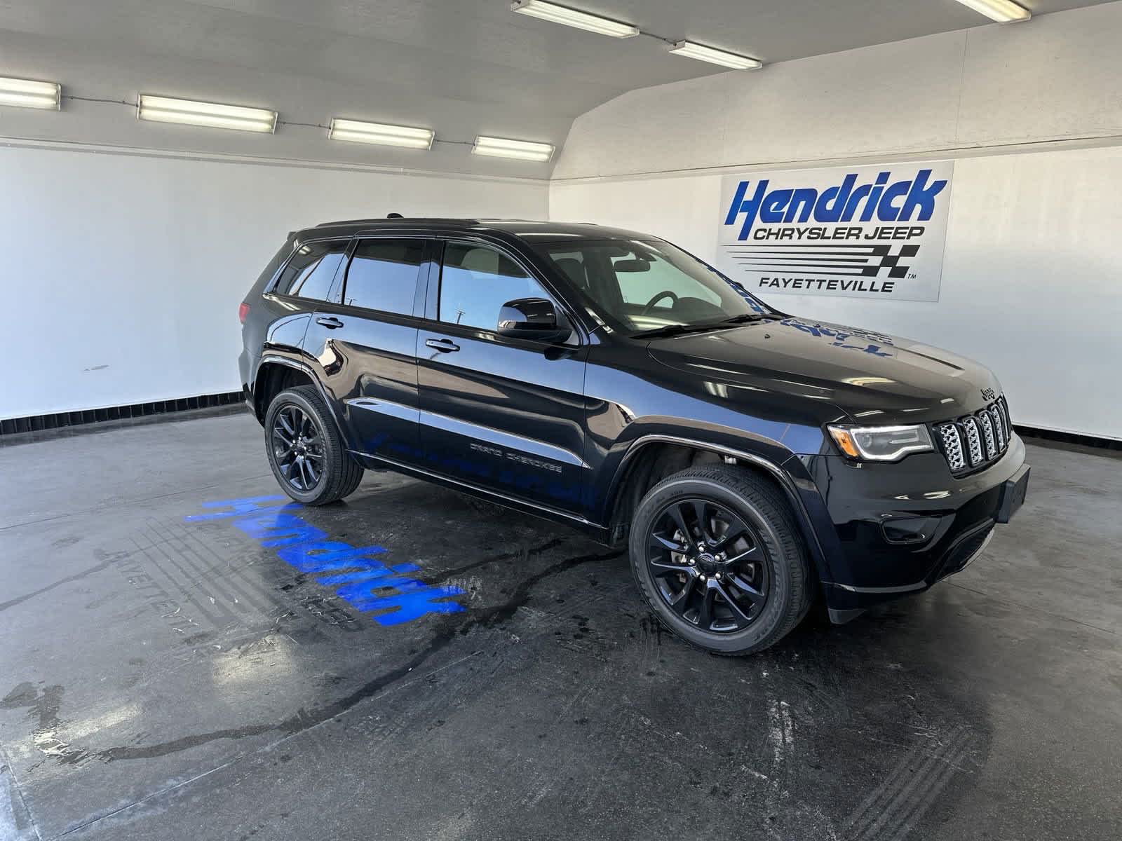 2021 Jeep Grand Cherokee Laredo X 2