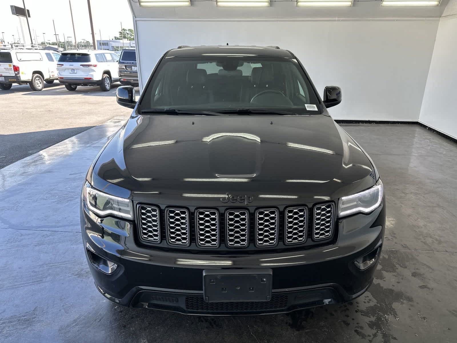 2021 Jeep Grand Cherokee Laredo X 3