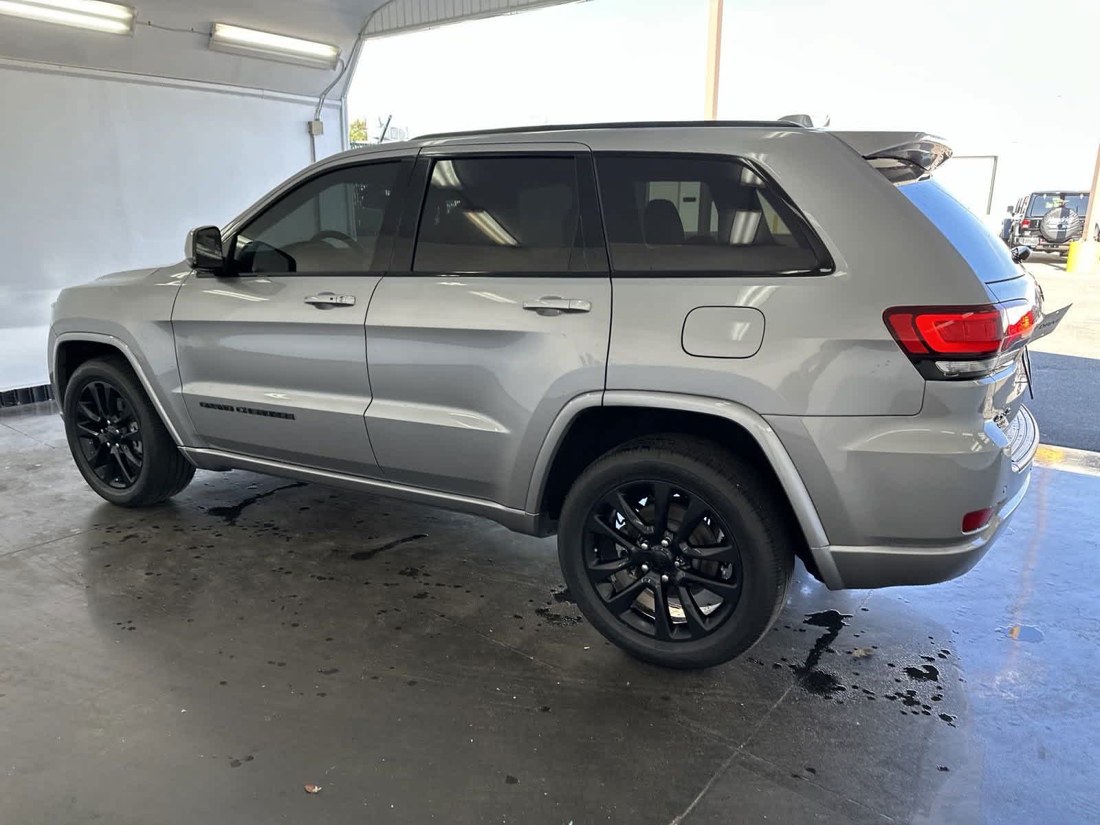 2021 Jeep Grand Cherokee Laredo X 6