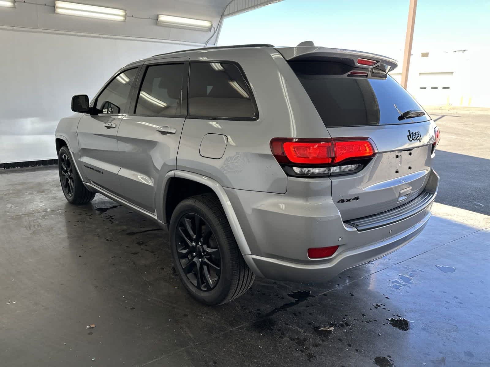 2021 Jeep Grand Cherokee Laredo X 7