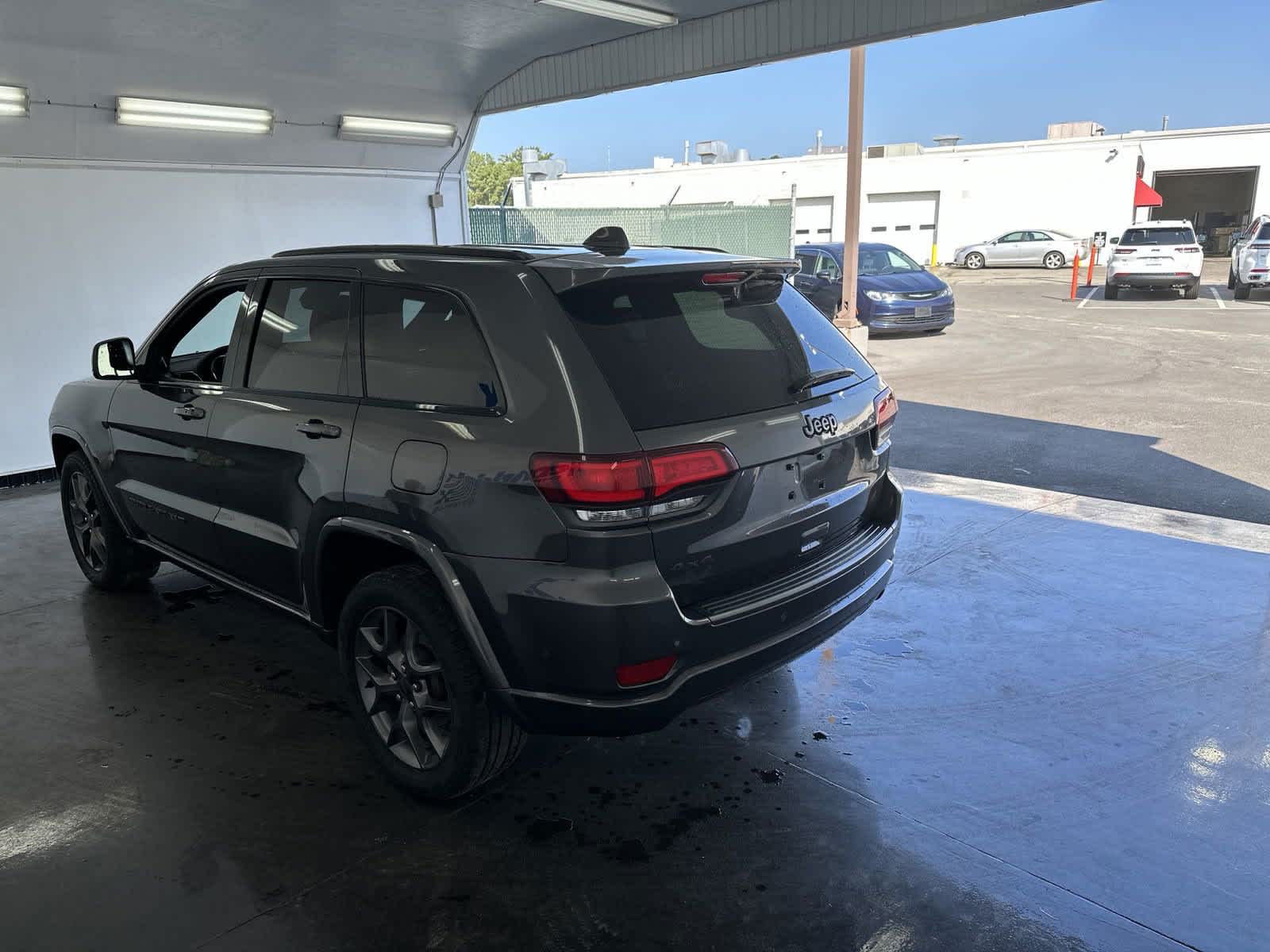 2021 Jeep Grand Cherokee 80th Anniversary 7