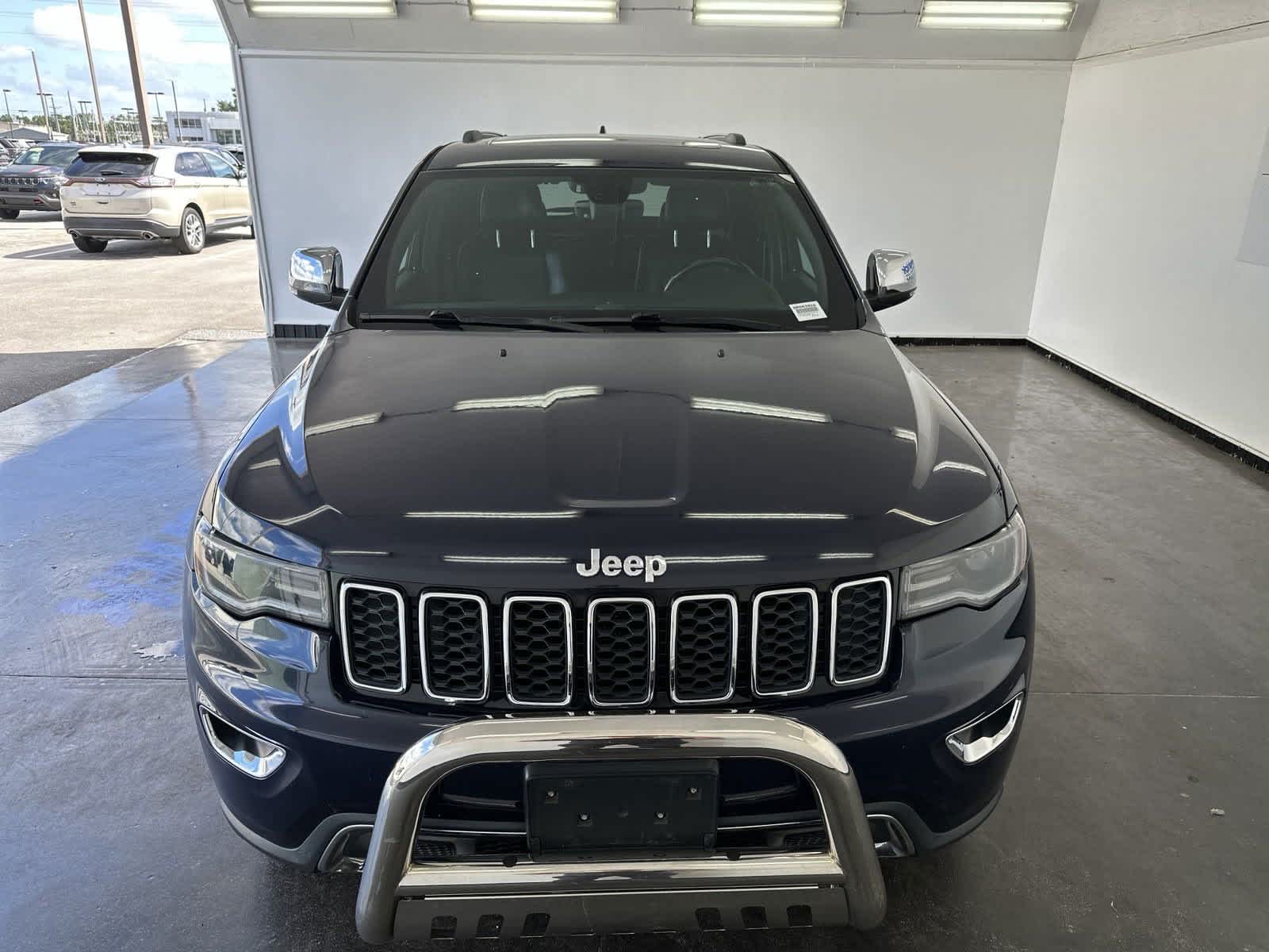 2017 Jeep Grand Cherokee Limited 3