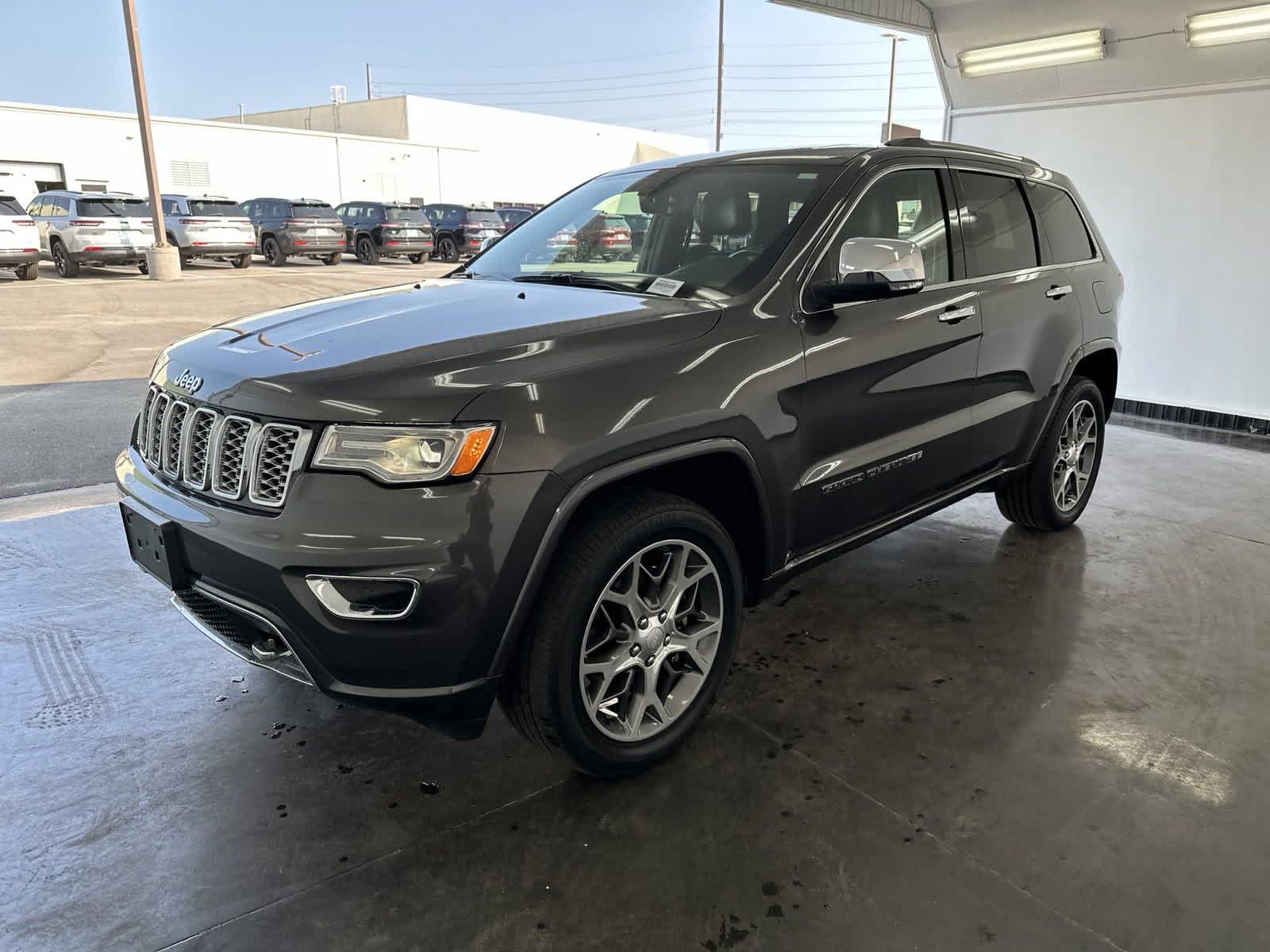 2021 Jeep Grand Cherokee Overland 4