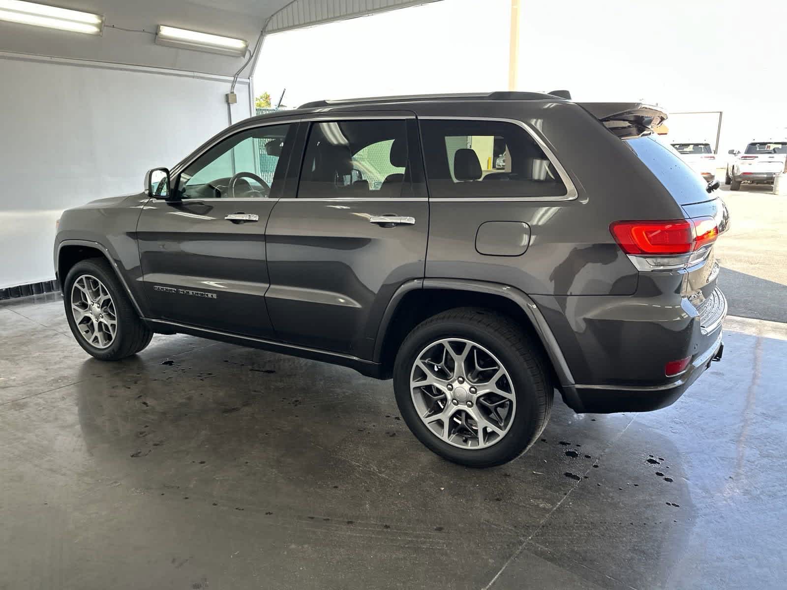 2021 Jeep Grand Cherokee Overland 6