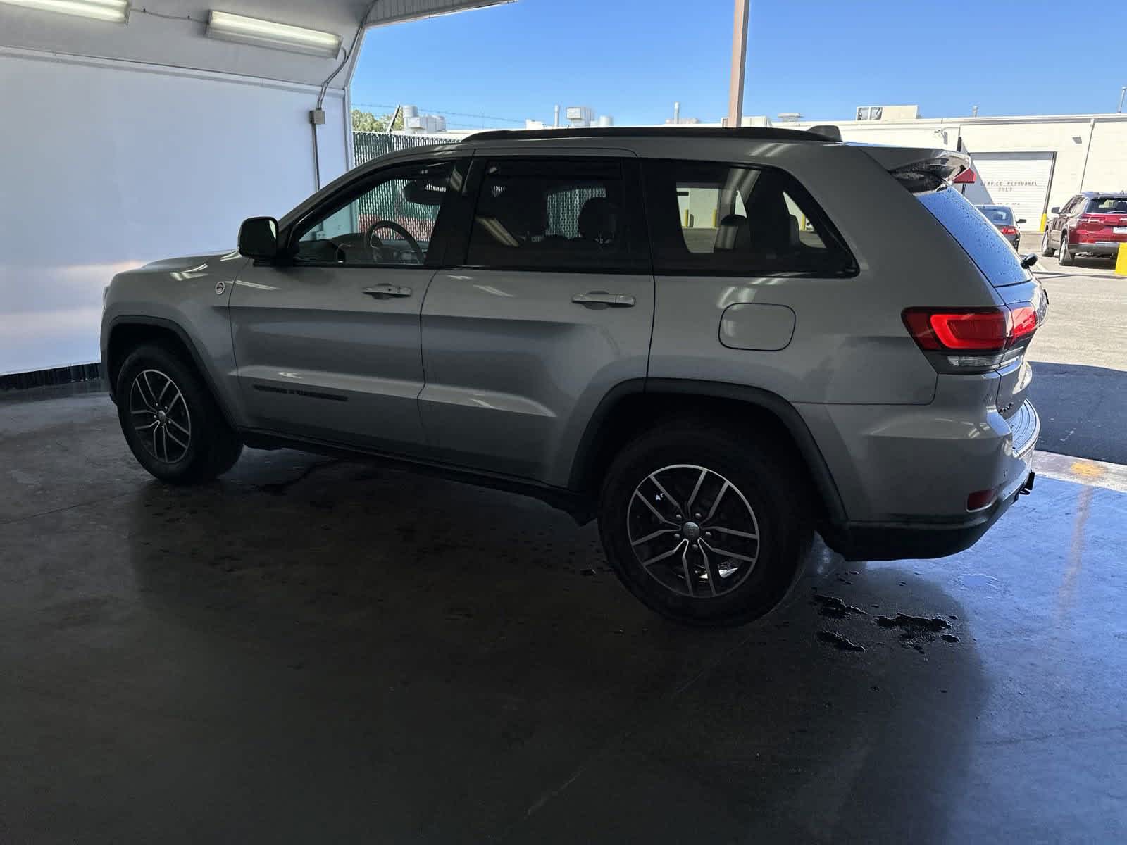 2017 Jeep Grand Cherokee Trailhawk 5