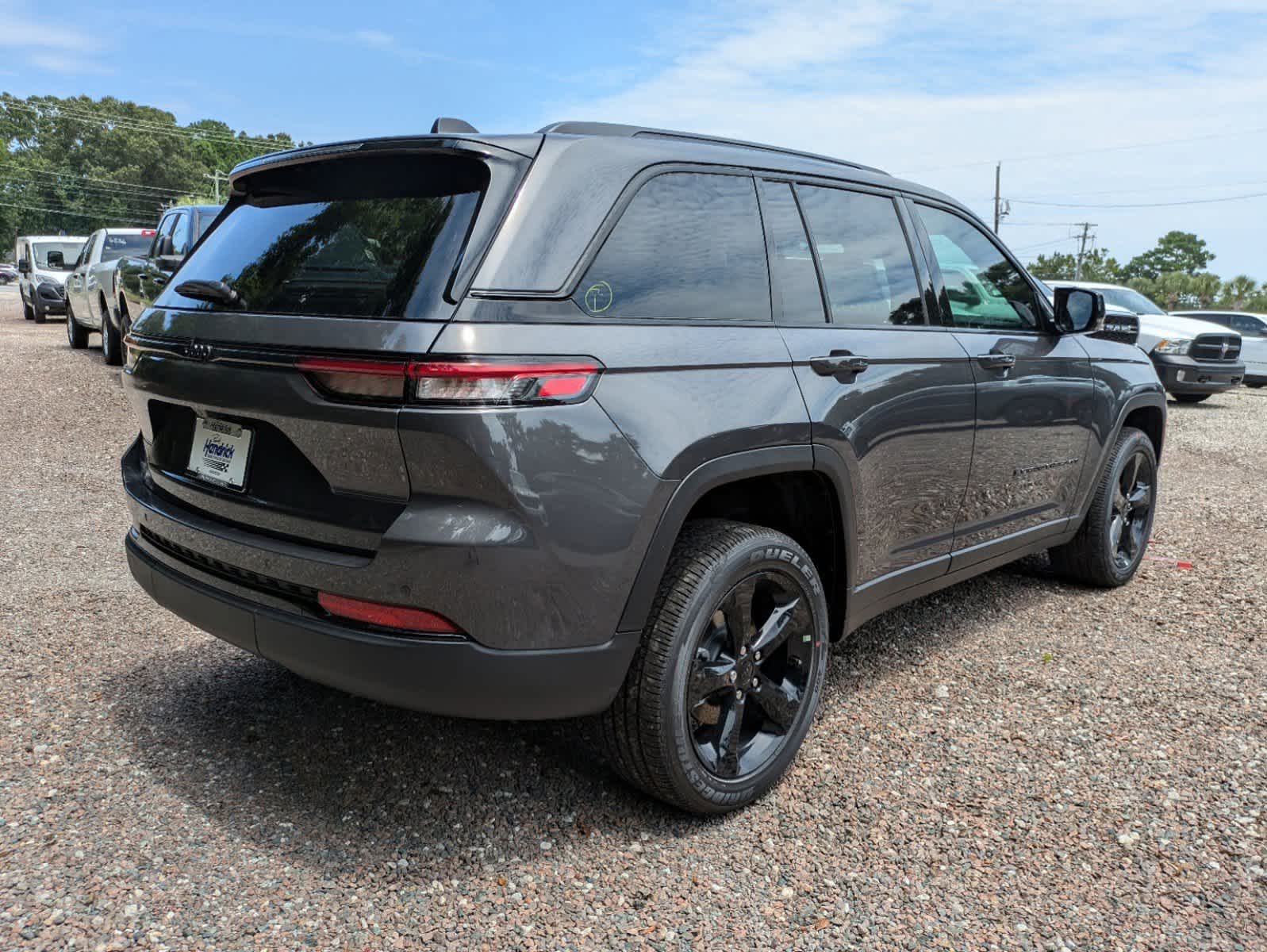 2024 Jeep Grand Cherokee Altitude X 4