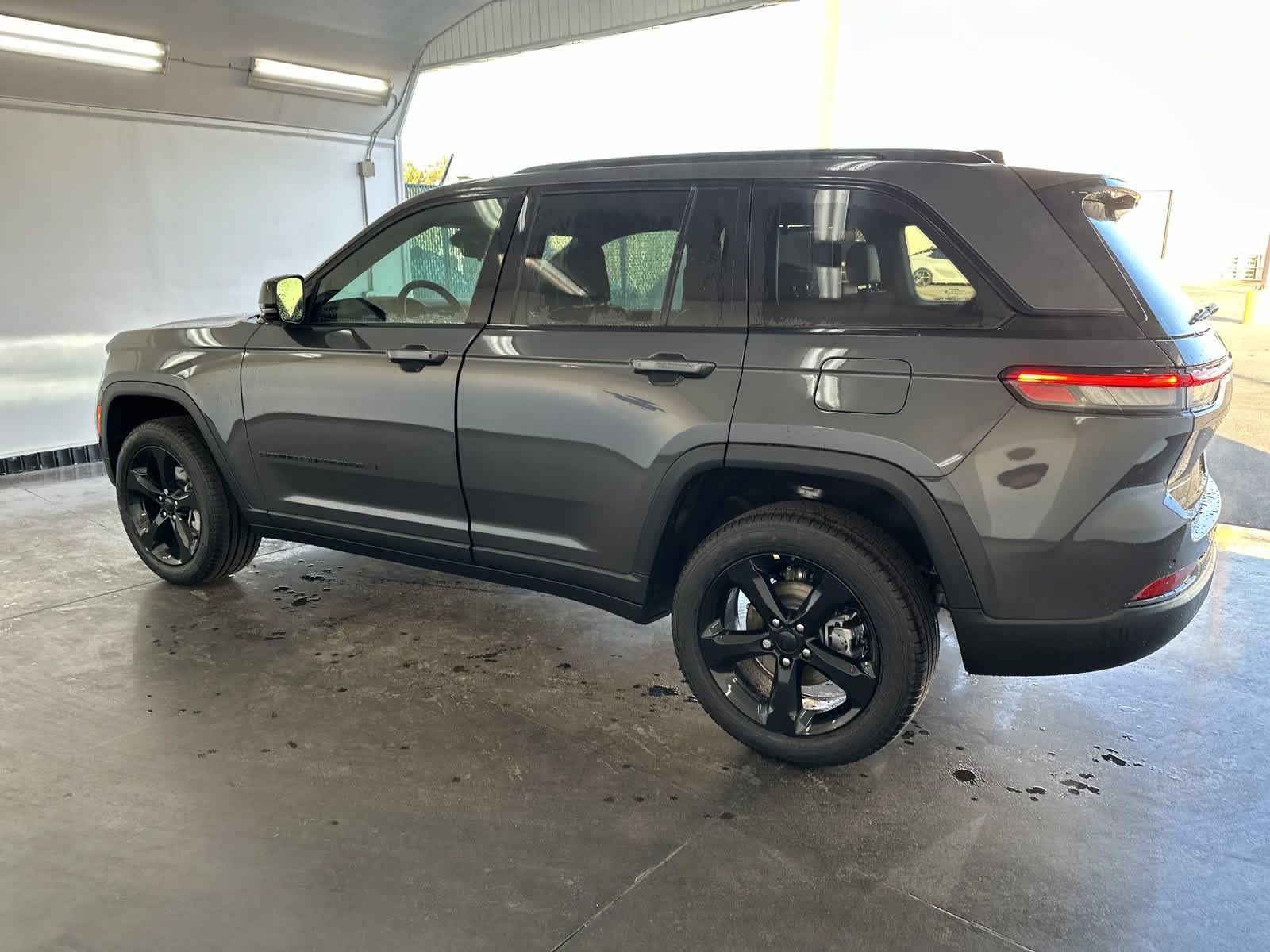 2025 Jeep Grand Cherokee Limited 5