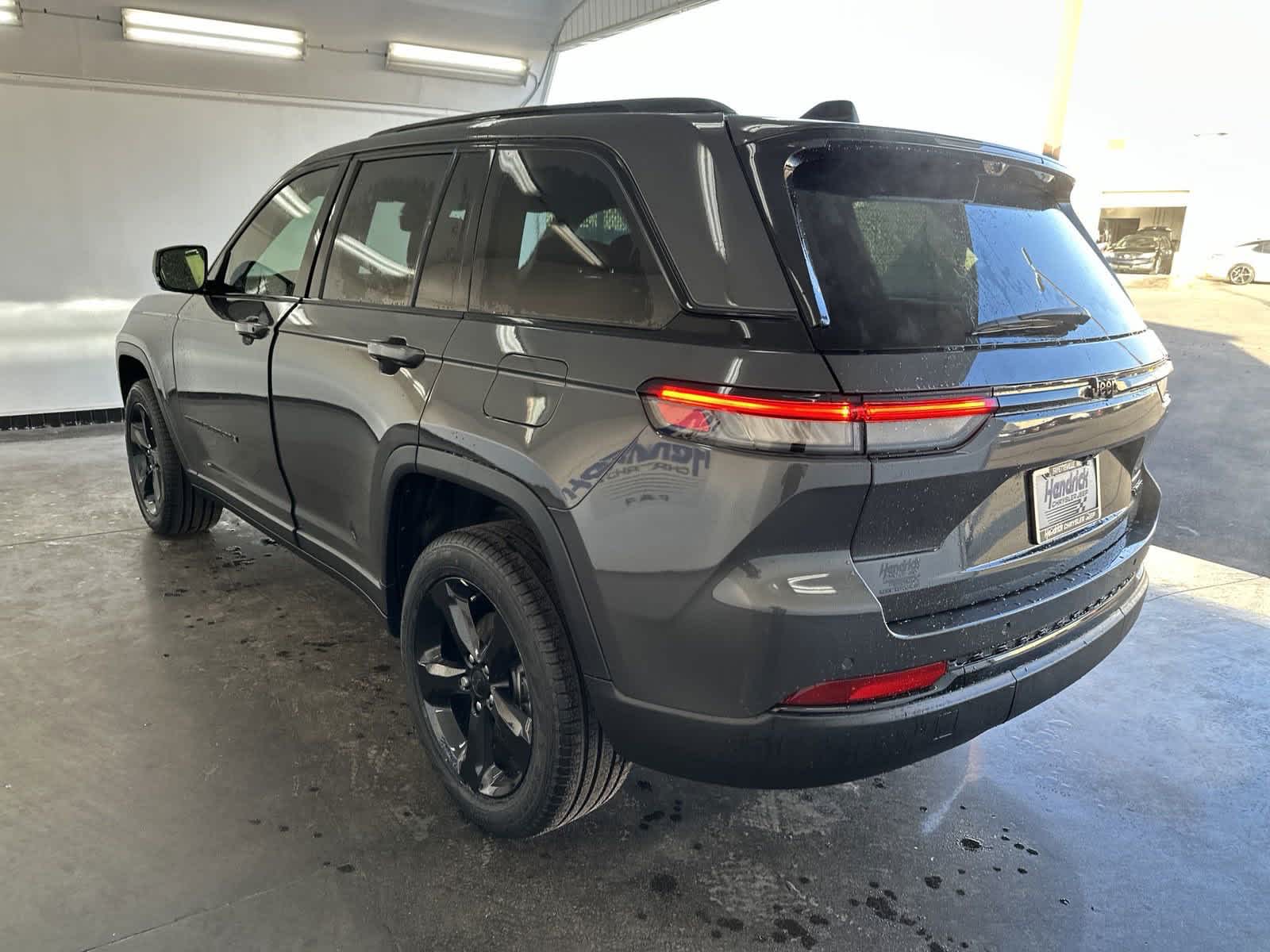 2025 Jeep Grand Cherokee Limited 6