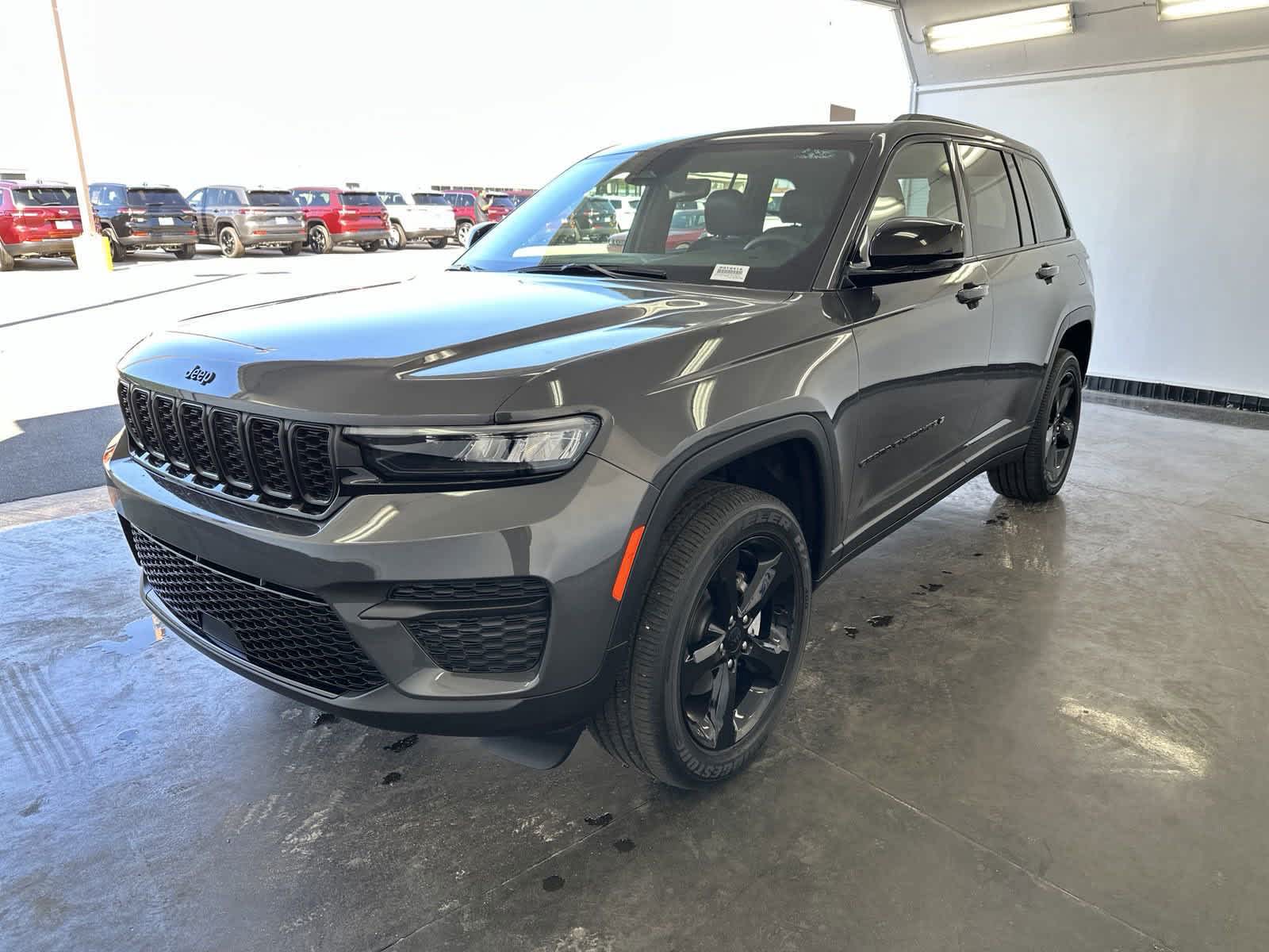 2024 Jeep Grand Cherokee Altitude X 4