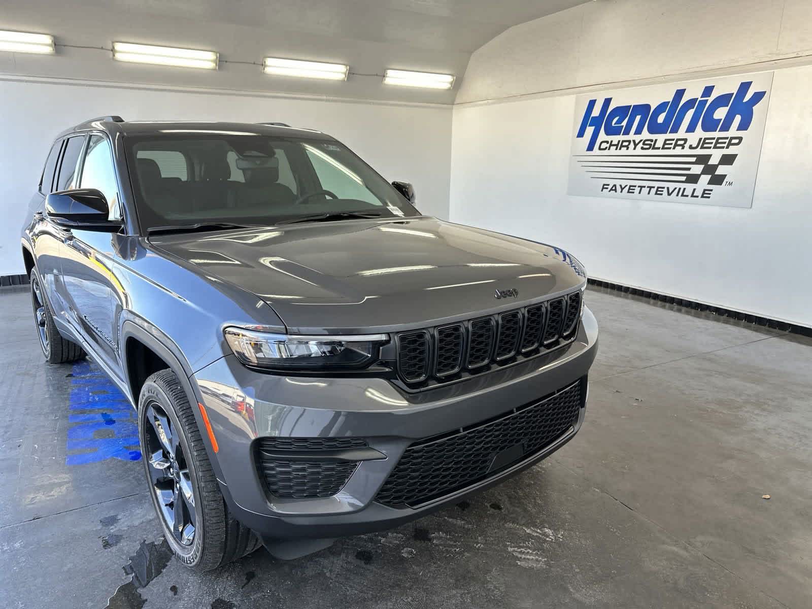 2024 Jeep Grand Cherokee Altitude X 3