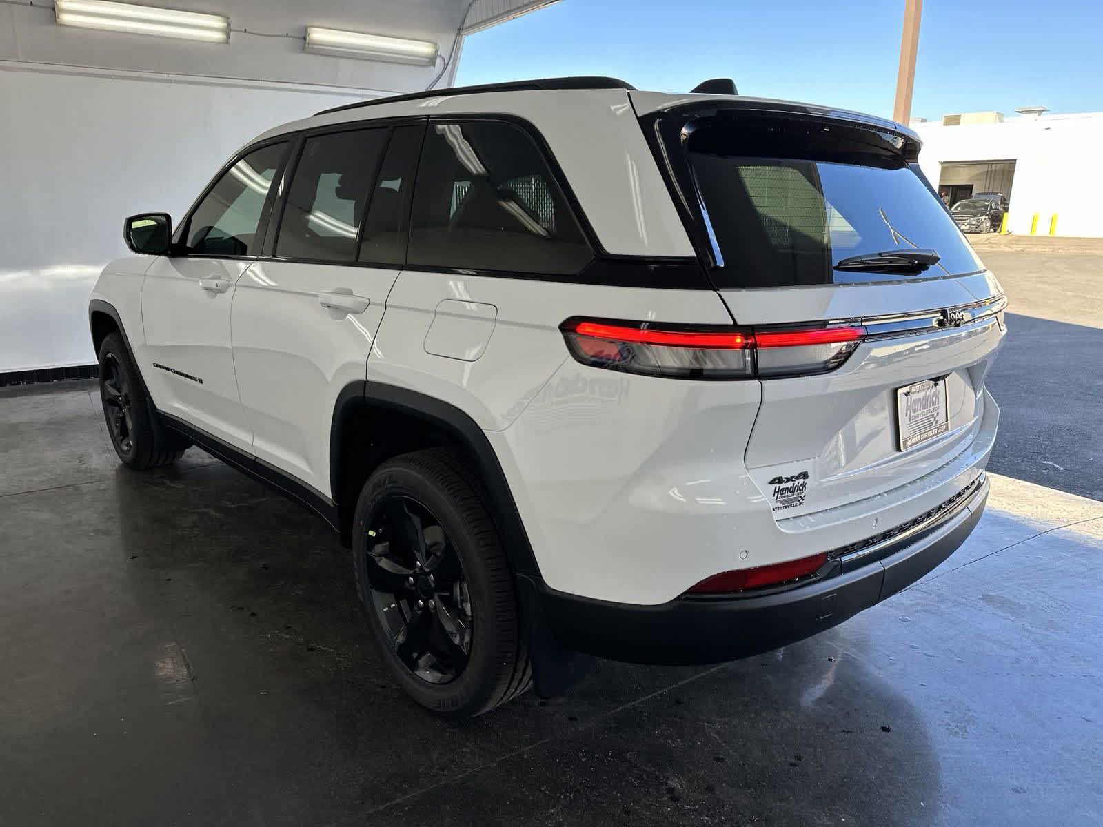 2025 Jeep Grand Cherokee Altitude X 6