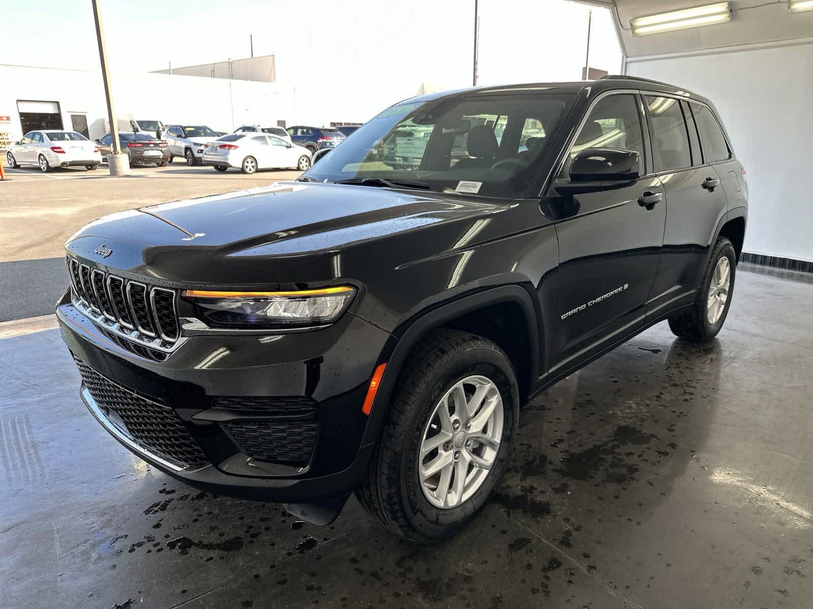 2024 Jeep Grand Cherokee Laredo X 4