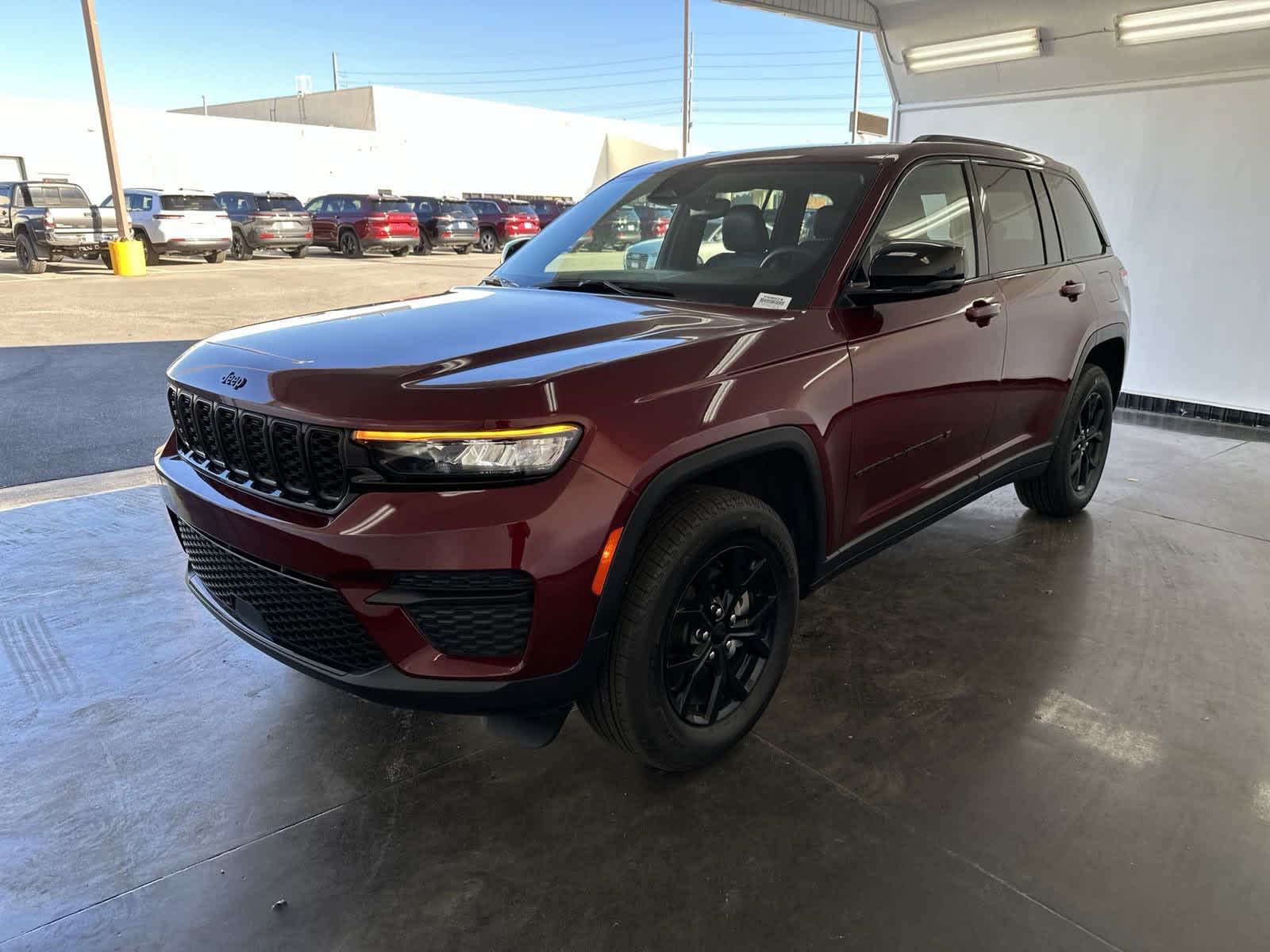 2023 Jeep Grand Cherokee Altitude 4