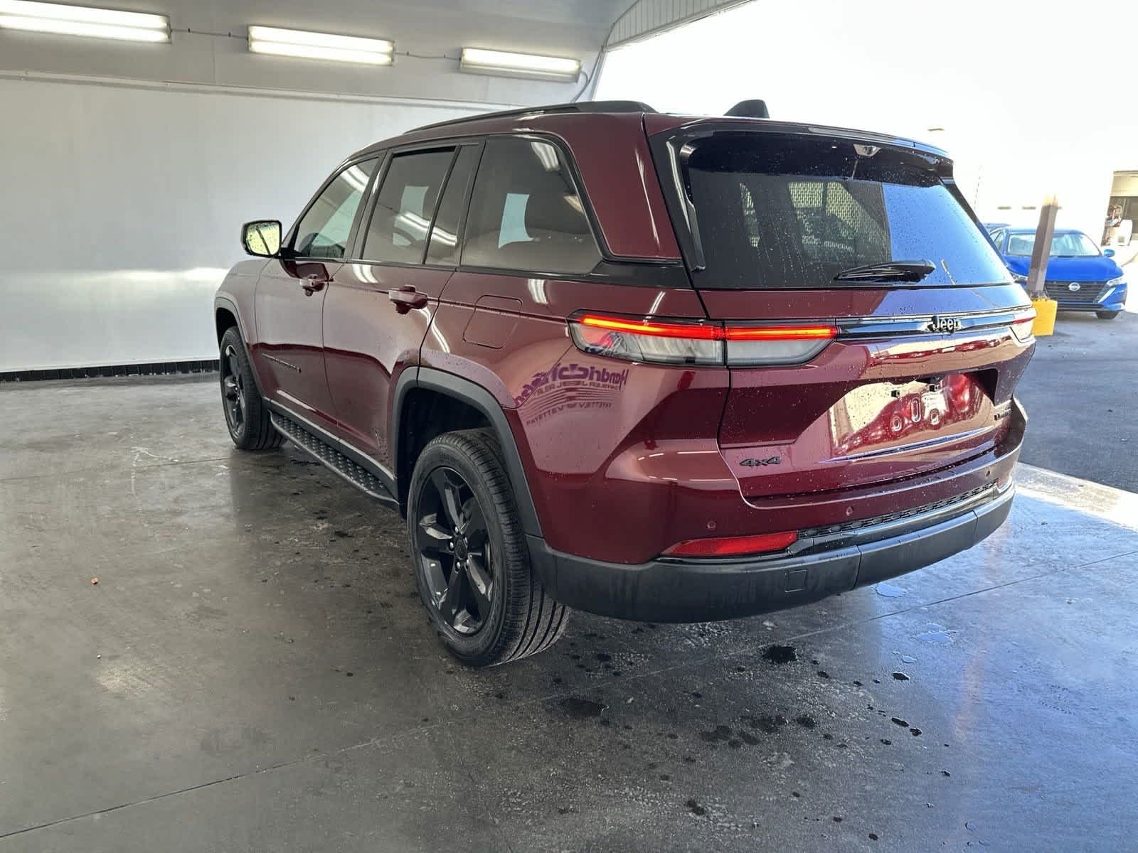 2023 Jeep Grand Cherokee Limited 7