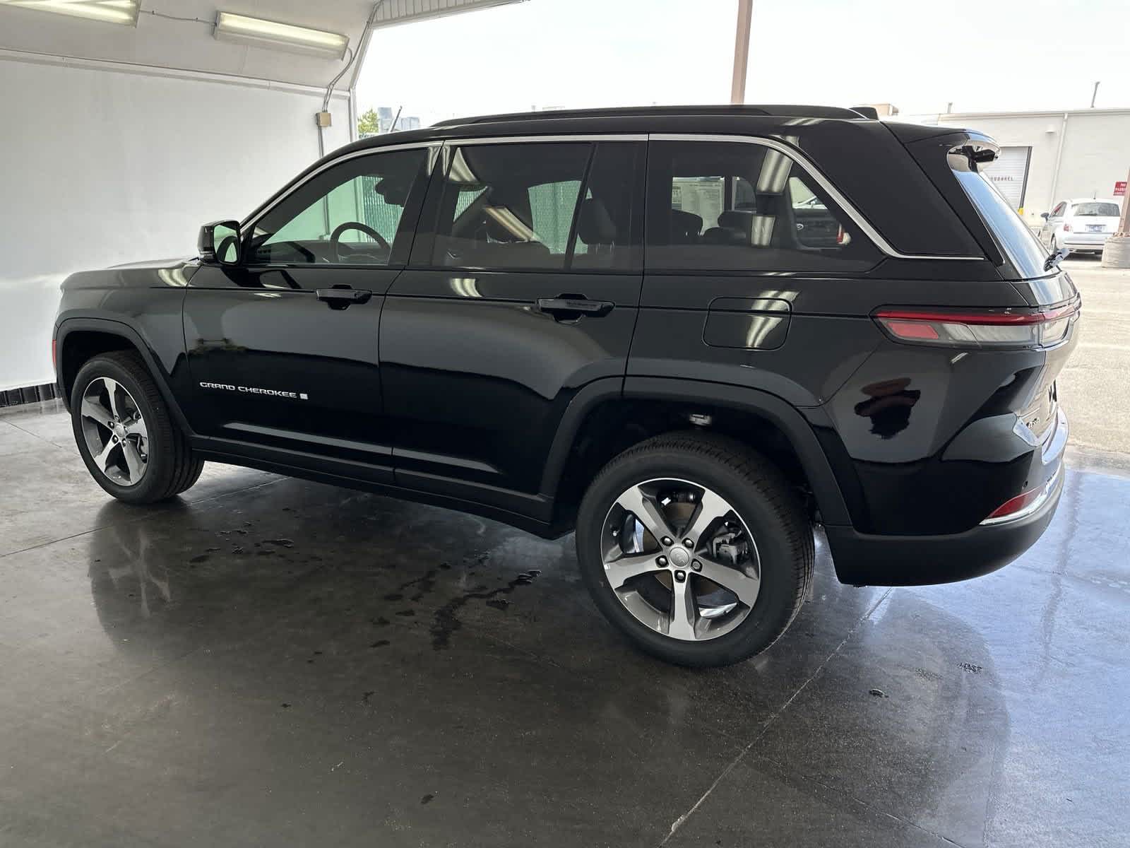 2024 Jeep Grand Cherokee Limited 5