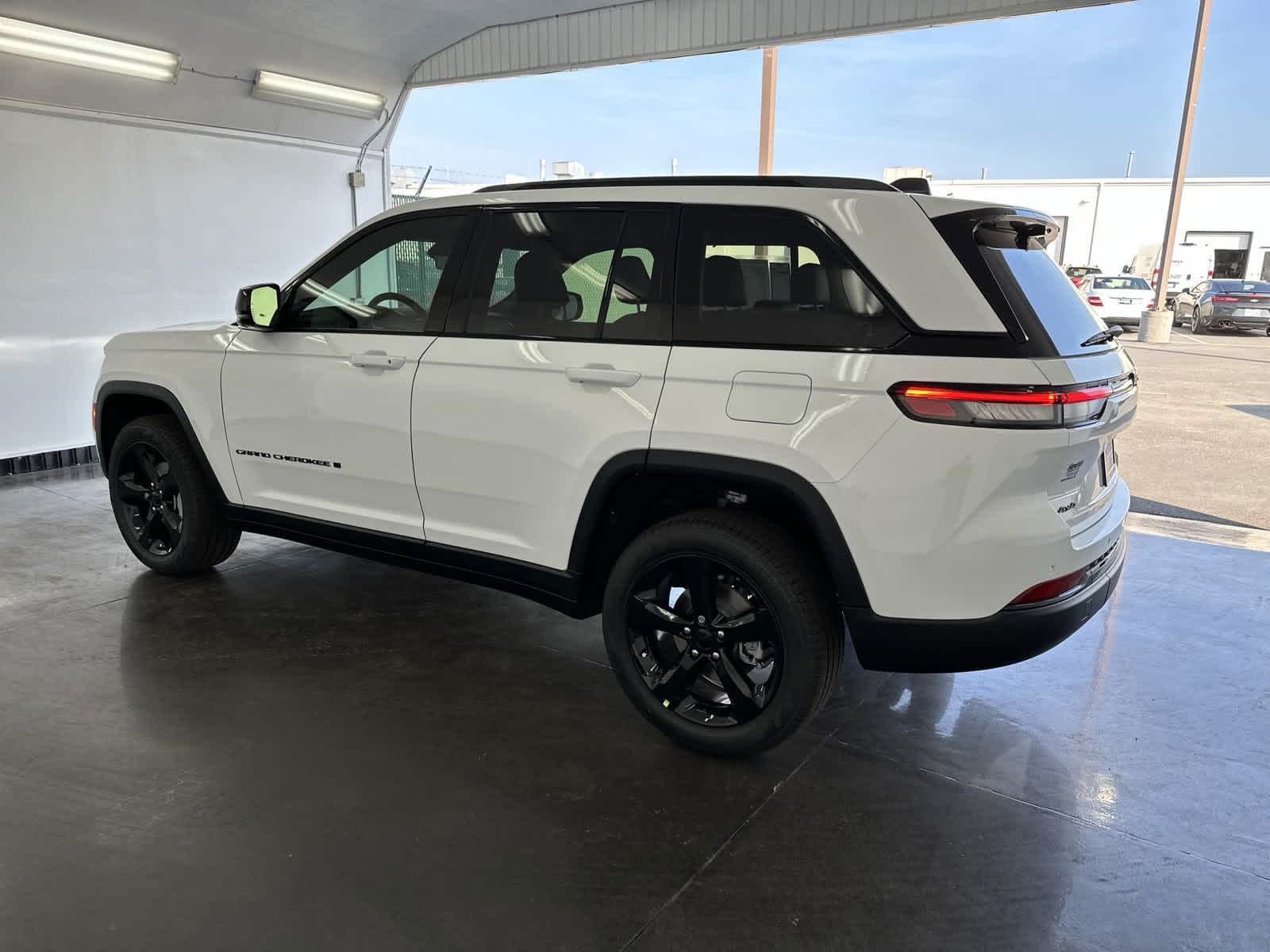 2024 Jeep Grand Cherokee Limited 5